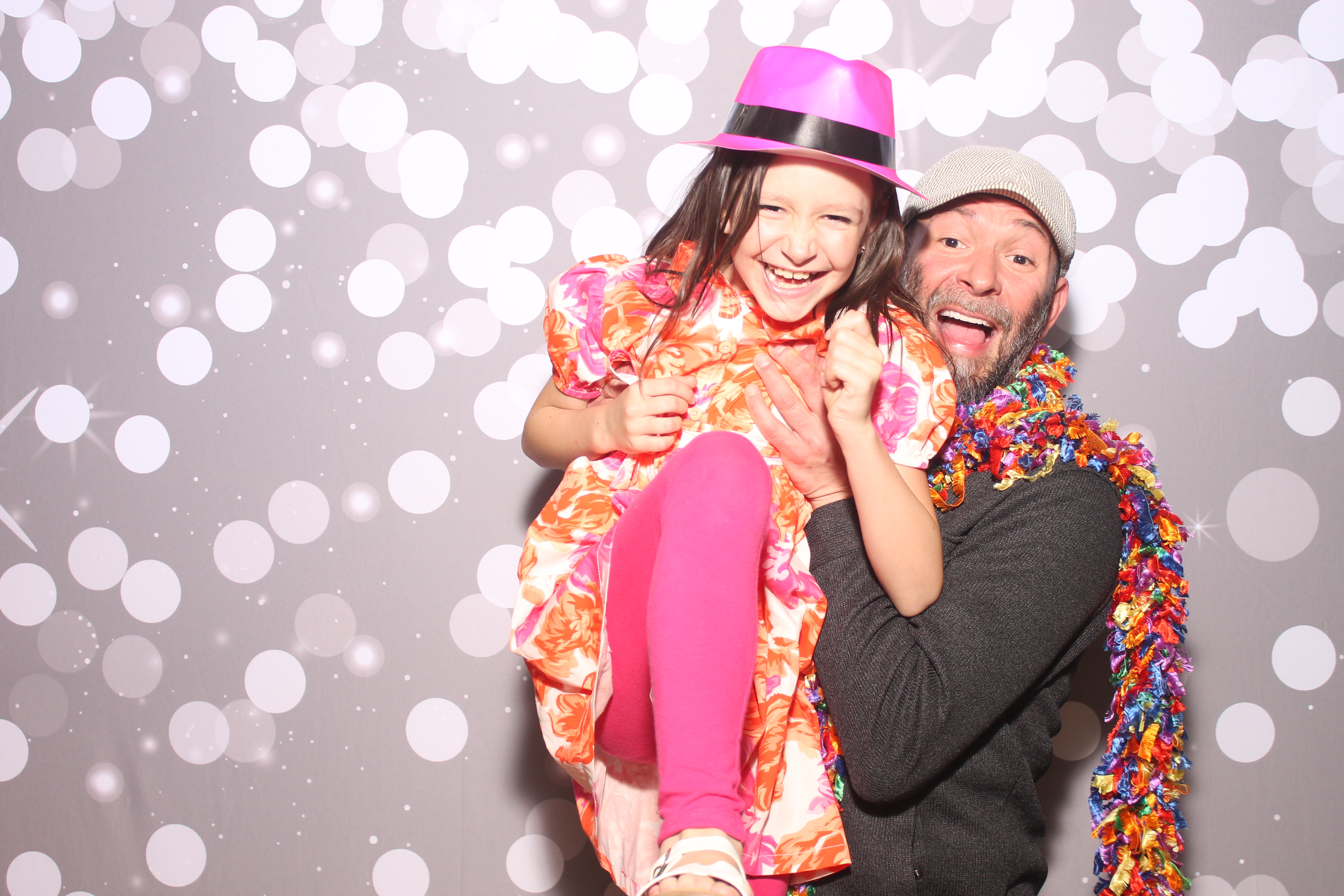 Mariemount Father Daughter Dance | View more photos from the event at gallery.photoboothcincy.com/u/PhotoBoothCincy/Mariemount-Father-Daughter-Dance-0