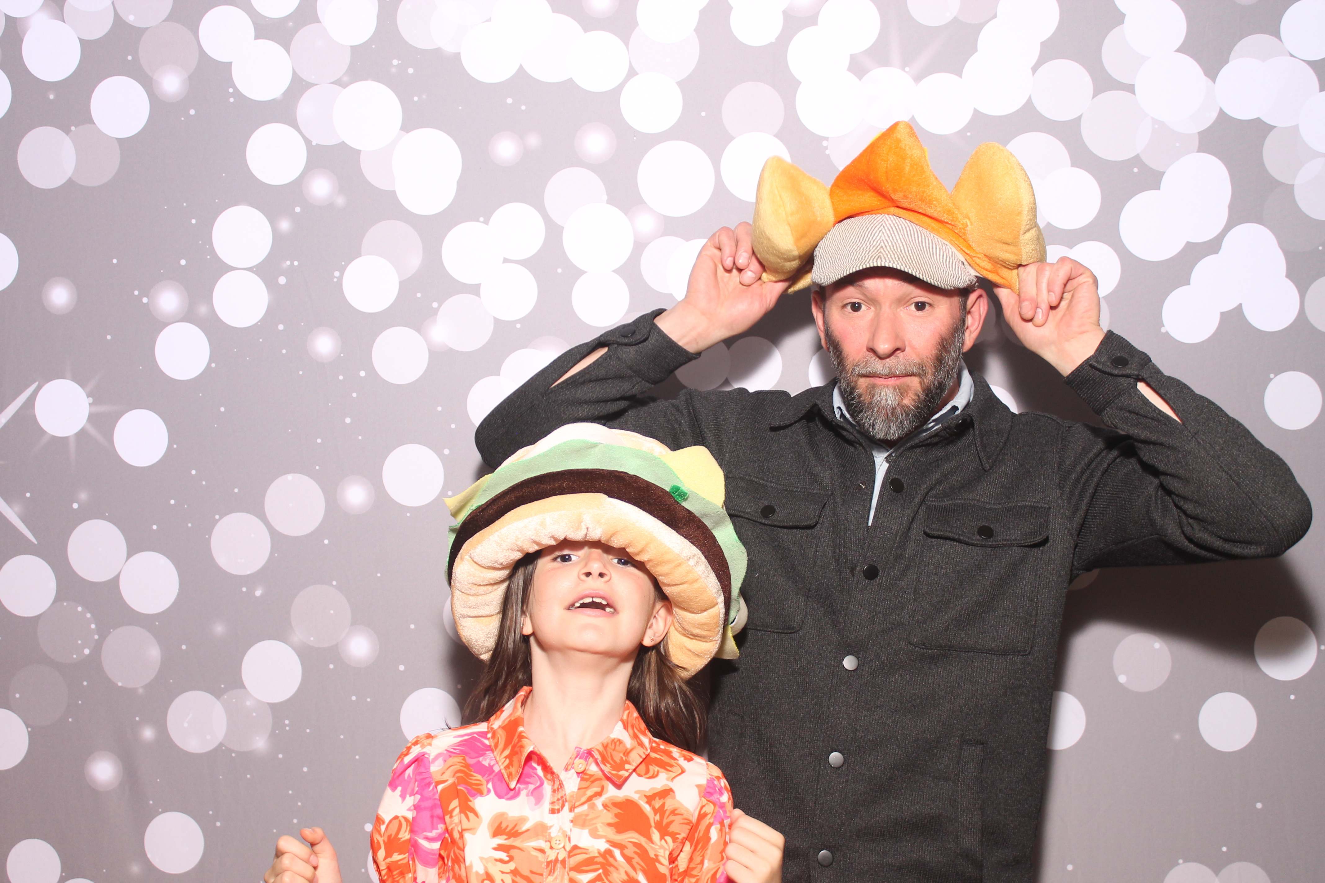 Mariemount Father Daughter Dance | View more photos from the event at gallery.photoboothcincy.com/u/PhotoBoothCincy/Mariemount-Father-Daughter-Dance-0