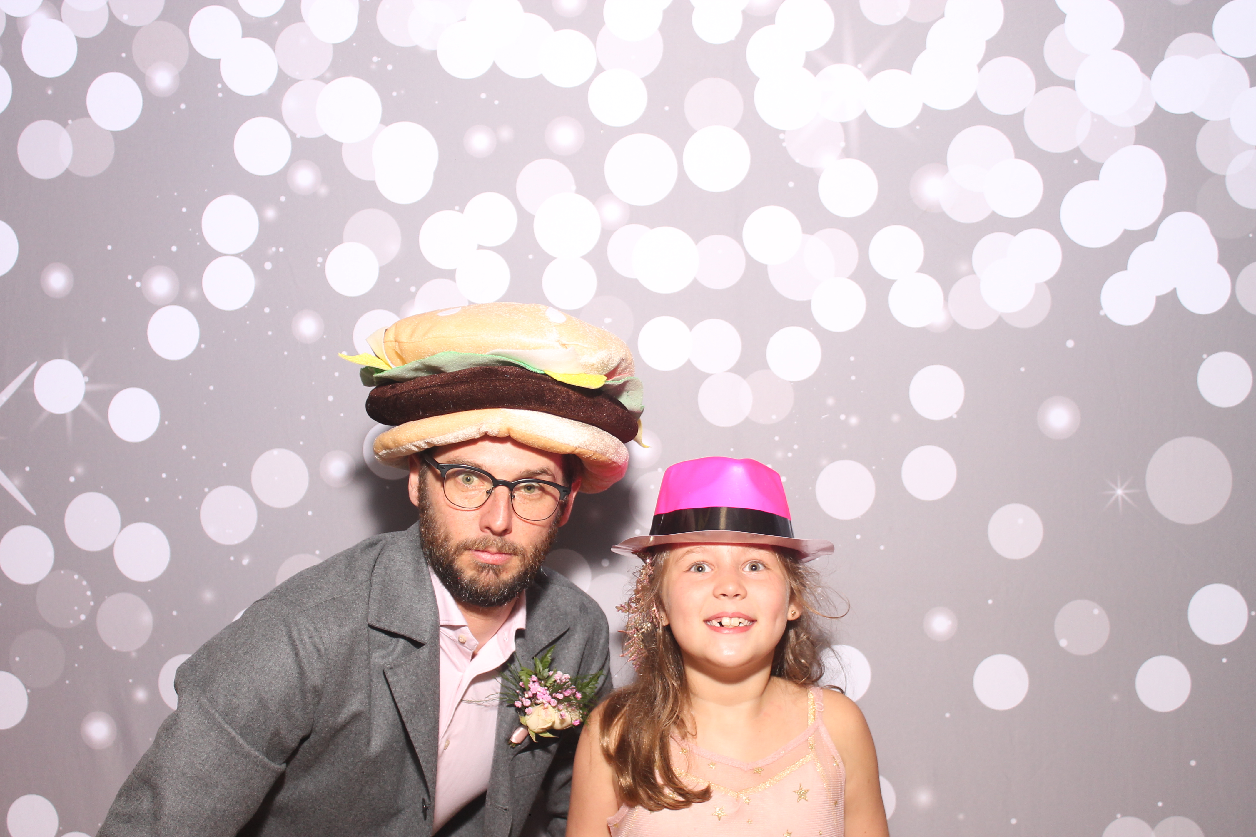 Mariemount Father Daughter Dance | View more photos from the event at gallery.photoboothcincy.com/u/PhotoBoothCincy/Mariemount-Father-Daughter-Dance-0