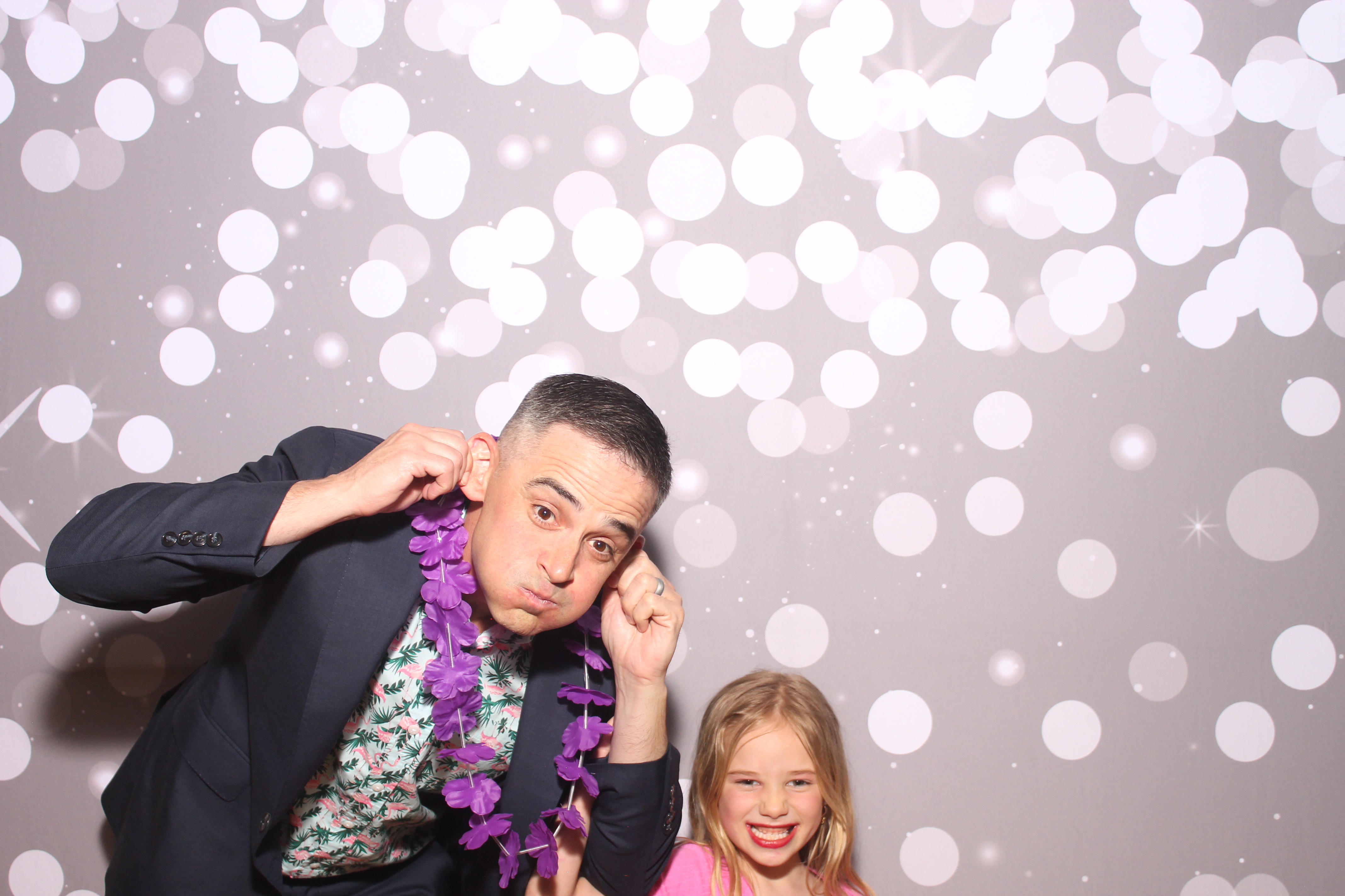Mariemount Father Daughter Dance | View more photos from the event at gallery.photoboothcincy.com/u/PhotoBoothCincy/Mariemount-Father-Daughter-Dance-0
