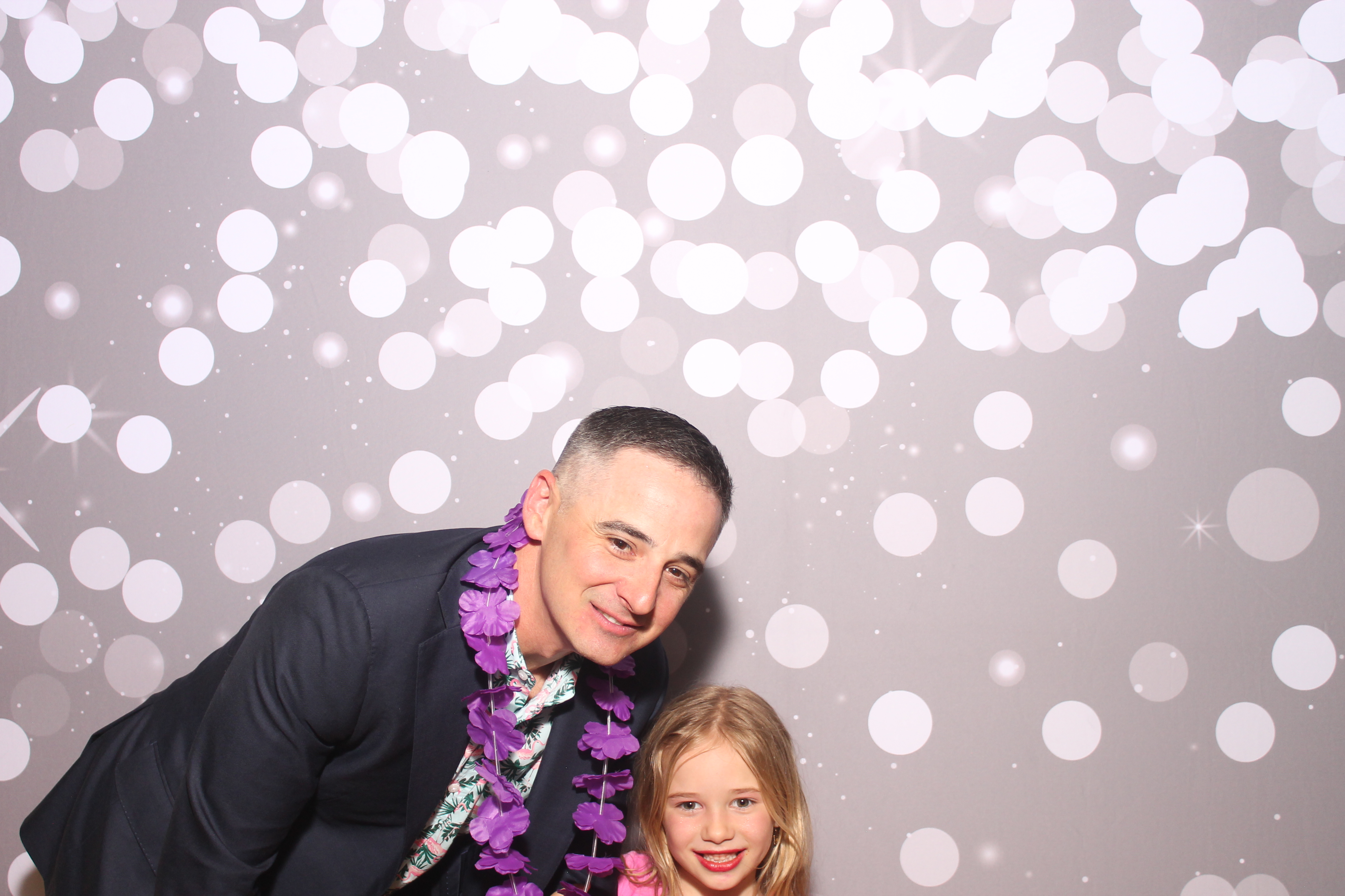 Mariemount Father Daughter Dance | View more photos from the event at gallery.photoboothcincy.com/u/PhotoBoothCincy/Mariemount-Father-Daughter-Dance-0