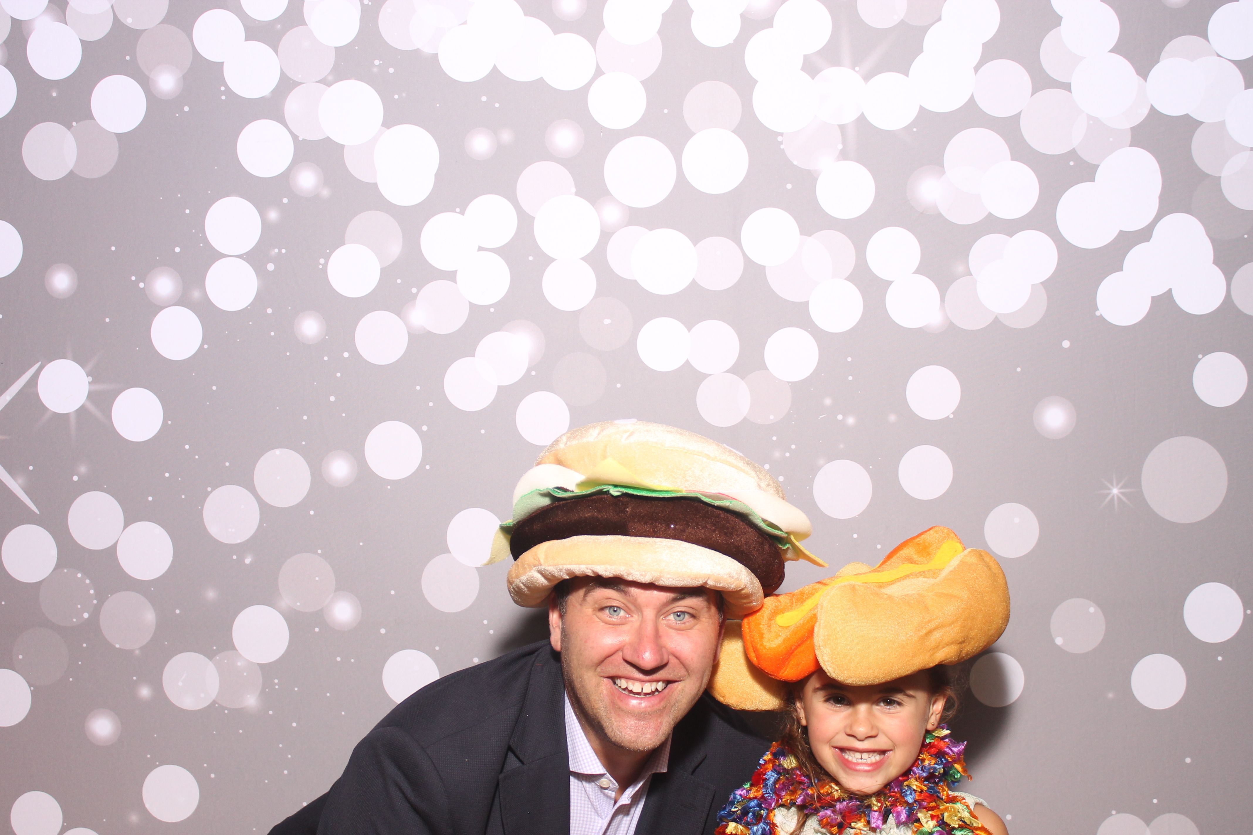 Mariemount Father Daughter Dance | View more photos from the event at gallery.photoboothcincy.com/u/PhotoBoothCincy/Mariemount-Father-Daughter-Dance-0