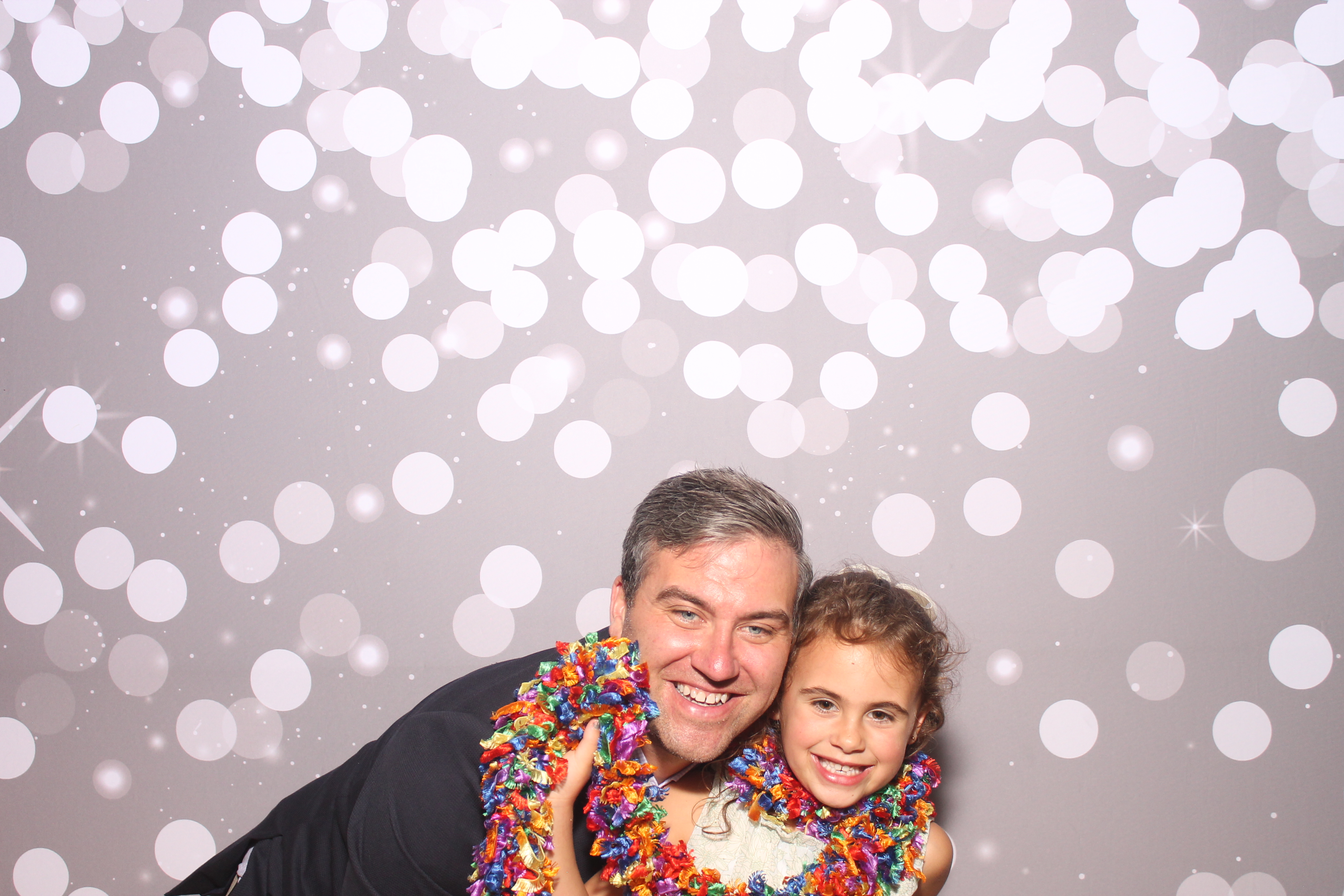 Mariemount Father Daughter Dance | View more photos from the event at gallery.photoboothcincy.com/u/PhotoBoothCincy/Mariemount-Father-Daughter-Dance-0