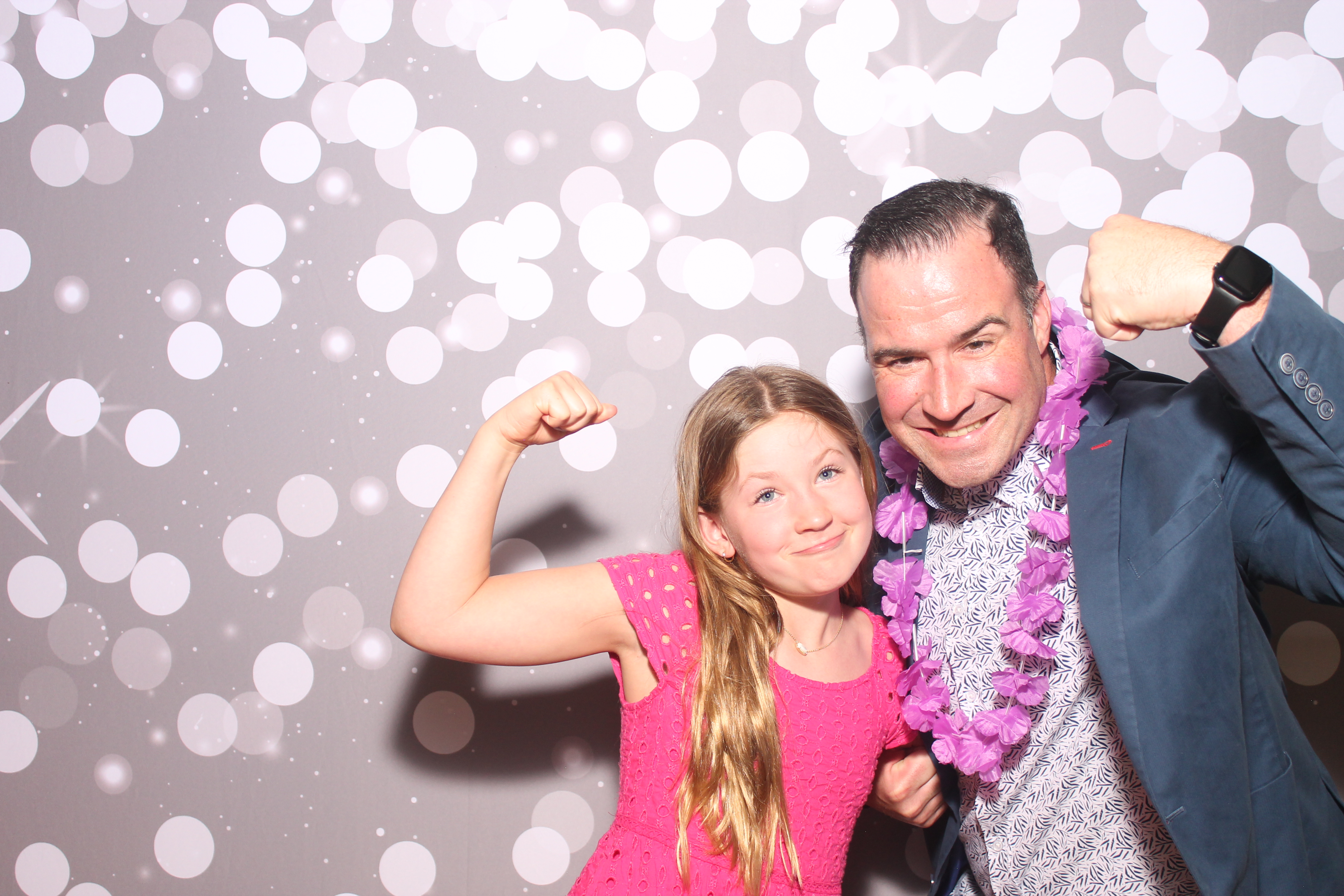 Mariemount Father Daughter Dance | View more photos from the event at gallery.photoboothcincy.com/u/PhotoBoothCincy/Mariemount-Father-Daughter-Dance-0