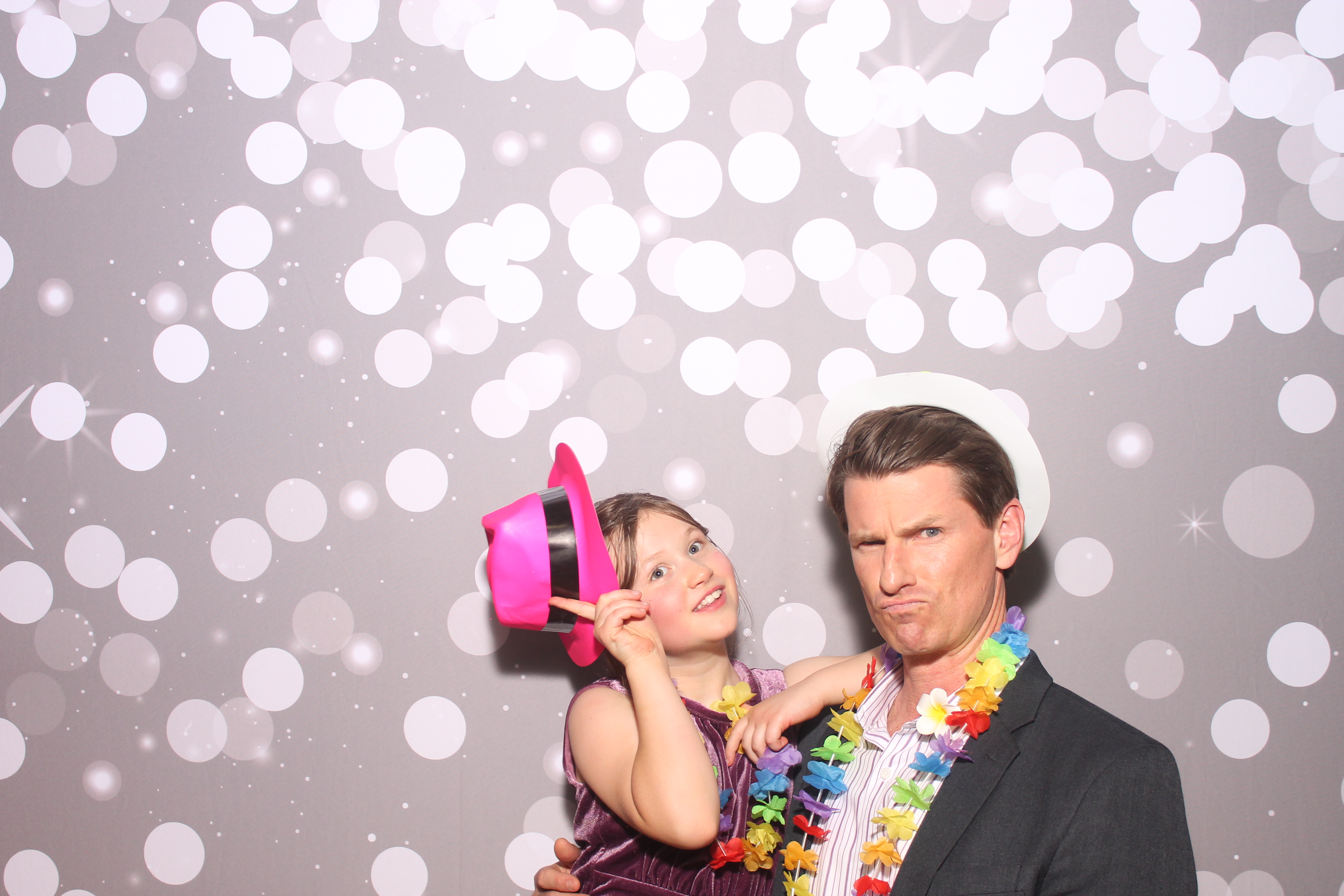 Mariemount Father Daughter Dance | View more photos from the event at gallery.photoboothcincy.com/u/PhotoBoothCincy/Mariemount-Father-Daughter-Dance-0
