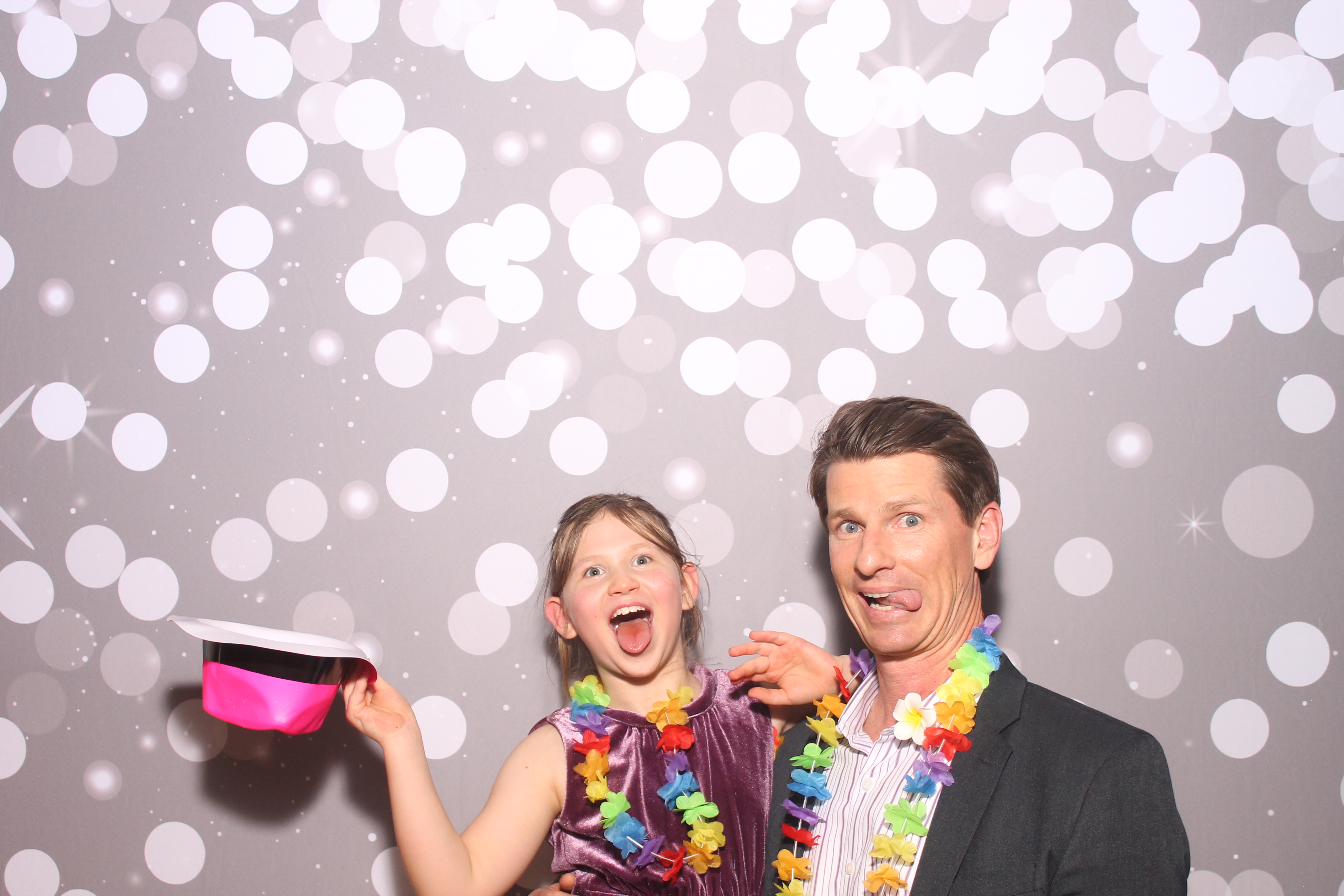 Mariemount Father Daughter Dance | View more photos from the event at gallery.photoboothcincy.com/u/PhotoBoothCincy/Mariemount-Father-Daughter-Dance-0