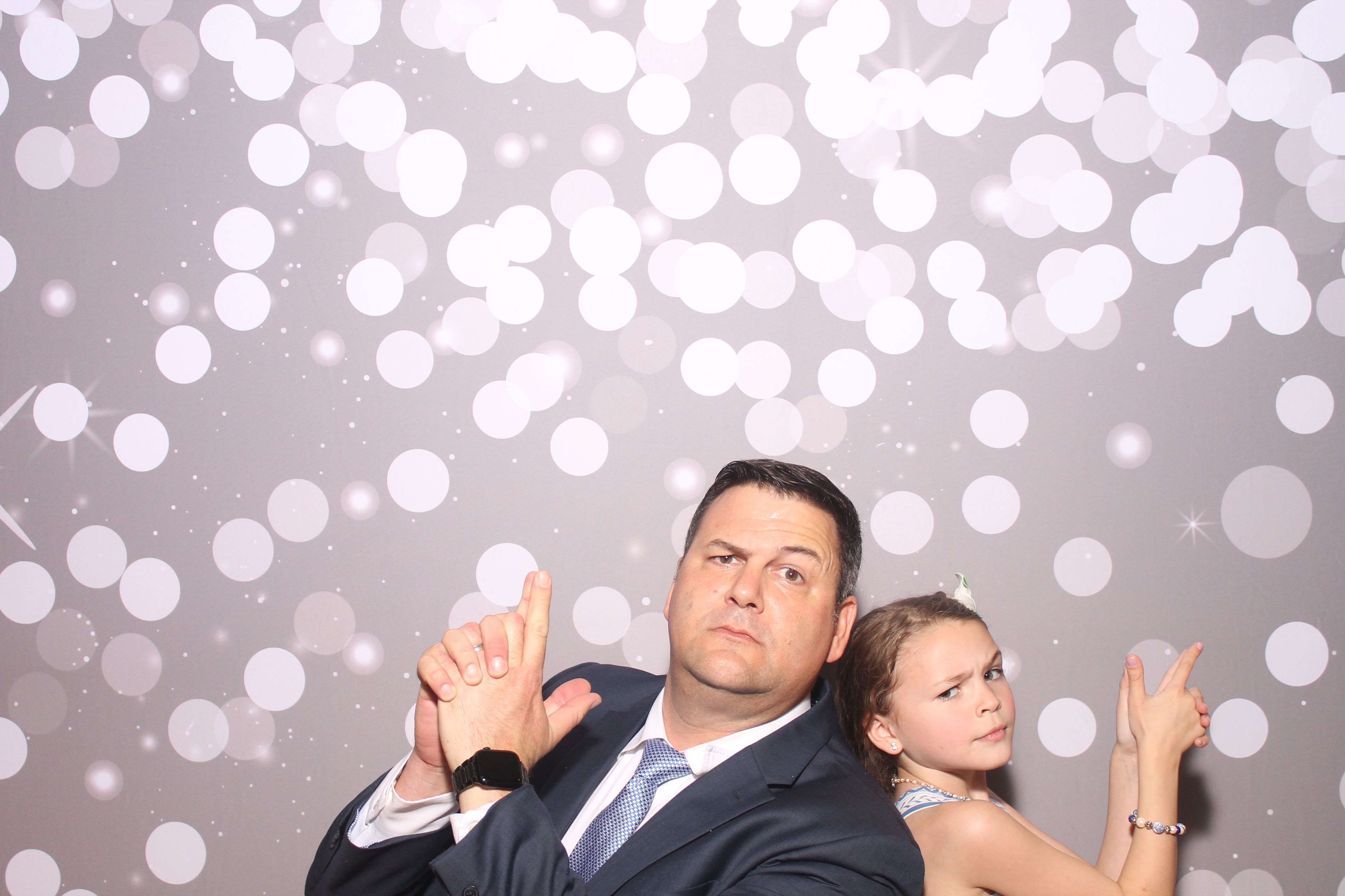 Mariemount Father Daughter Dance | View more photos from the event at gallery.photoboothcincy.com/u/PhotoBoothCincy/Mariemount-Father-Daughter-Dance-0