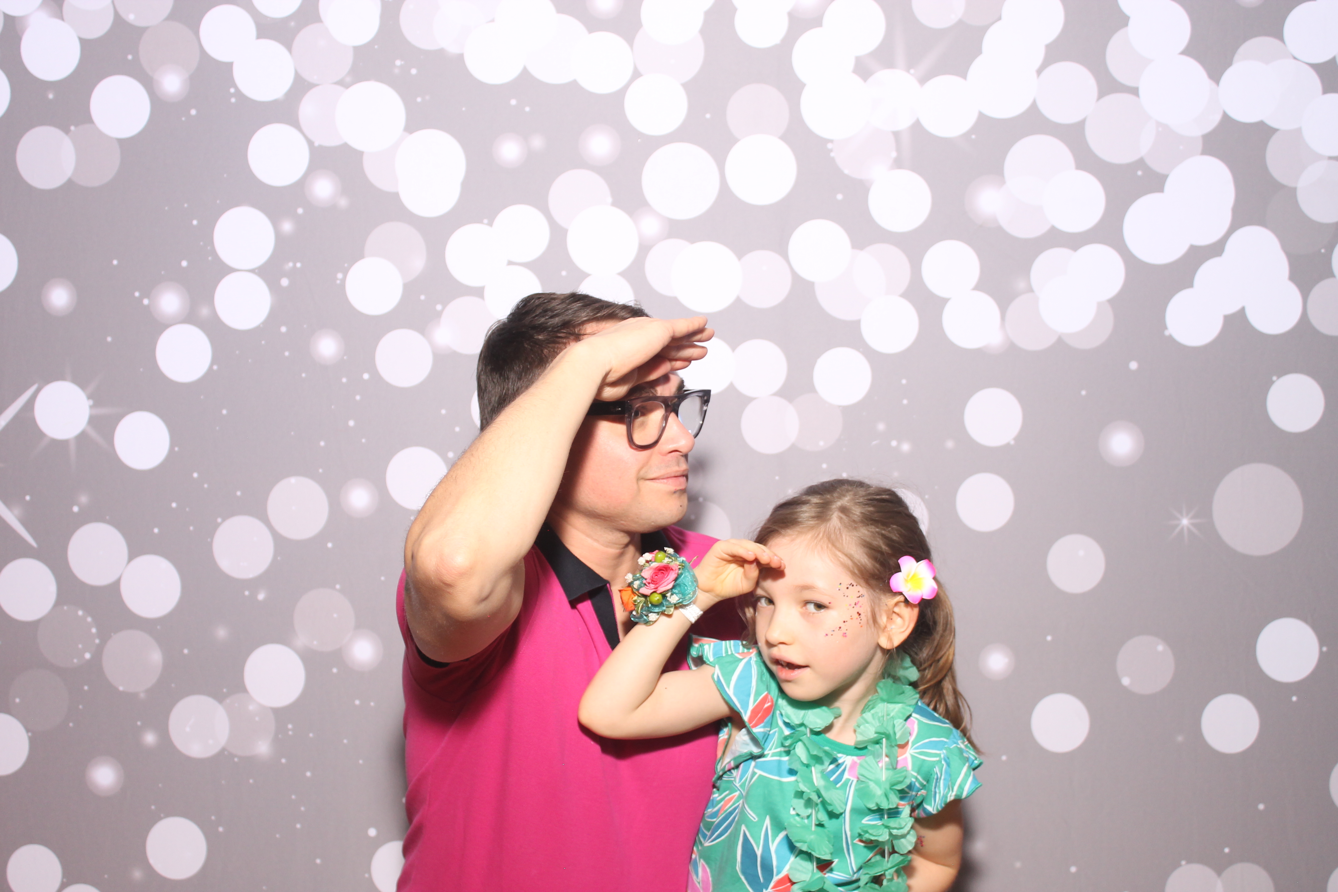 Mariemount Father Daughter Dance | View more photos from the event at gallery.photoboothcincy.com/u/PhotoBoothCincy/Mariemount-Father-Daughter-Dance-0