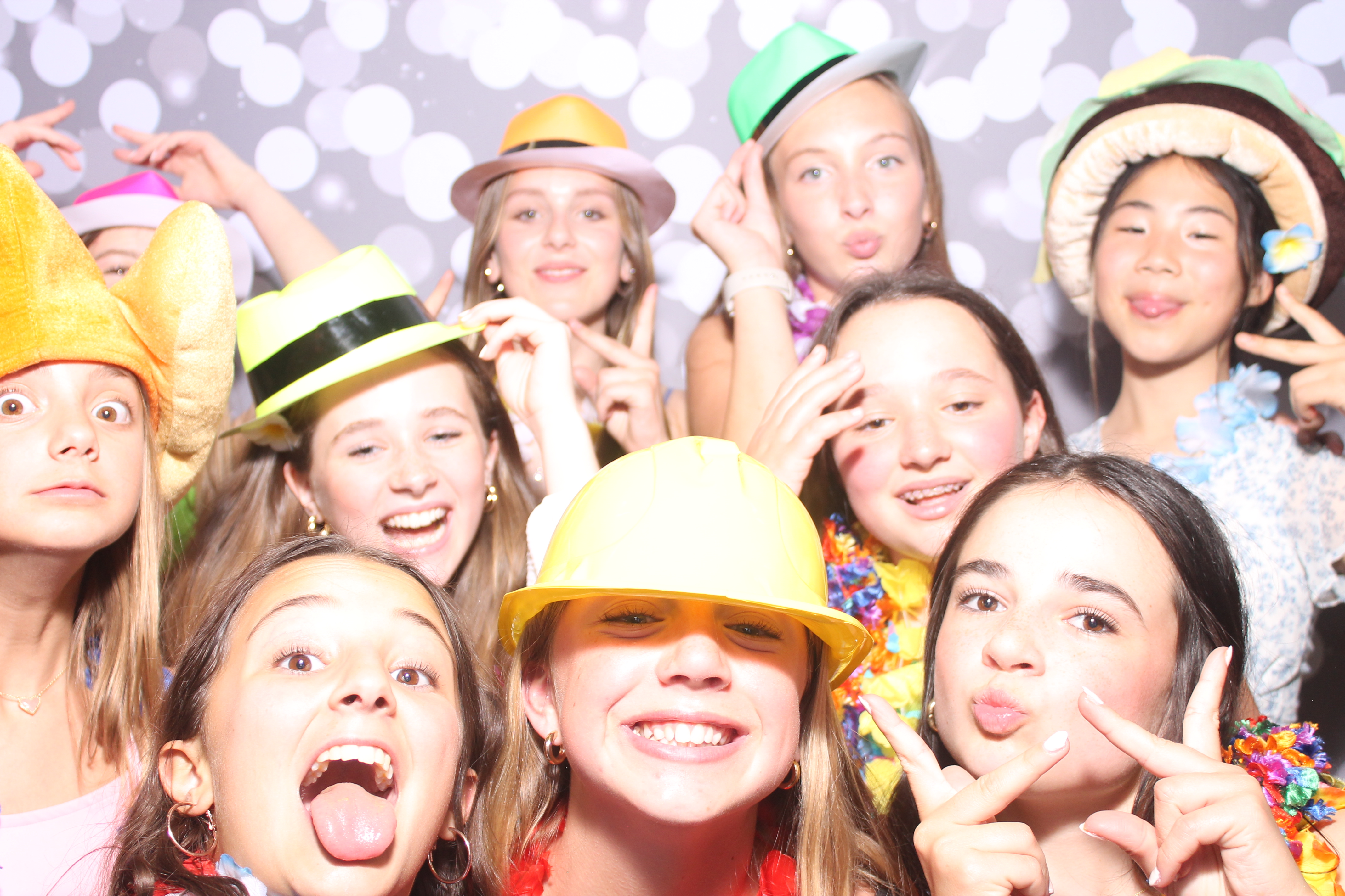 Mariemount Father Daughter Dance | View more photos from the event at gallery.photoboothcincy.com/u/PhotoBoothCincy/Mariemount-Father-Daughter-Dance-0