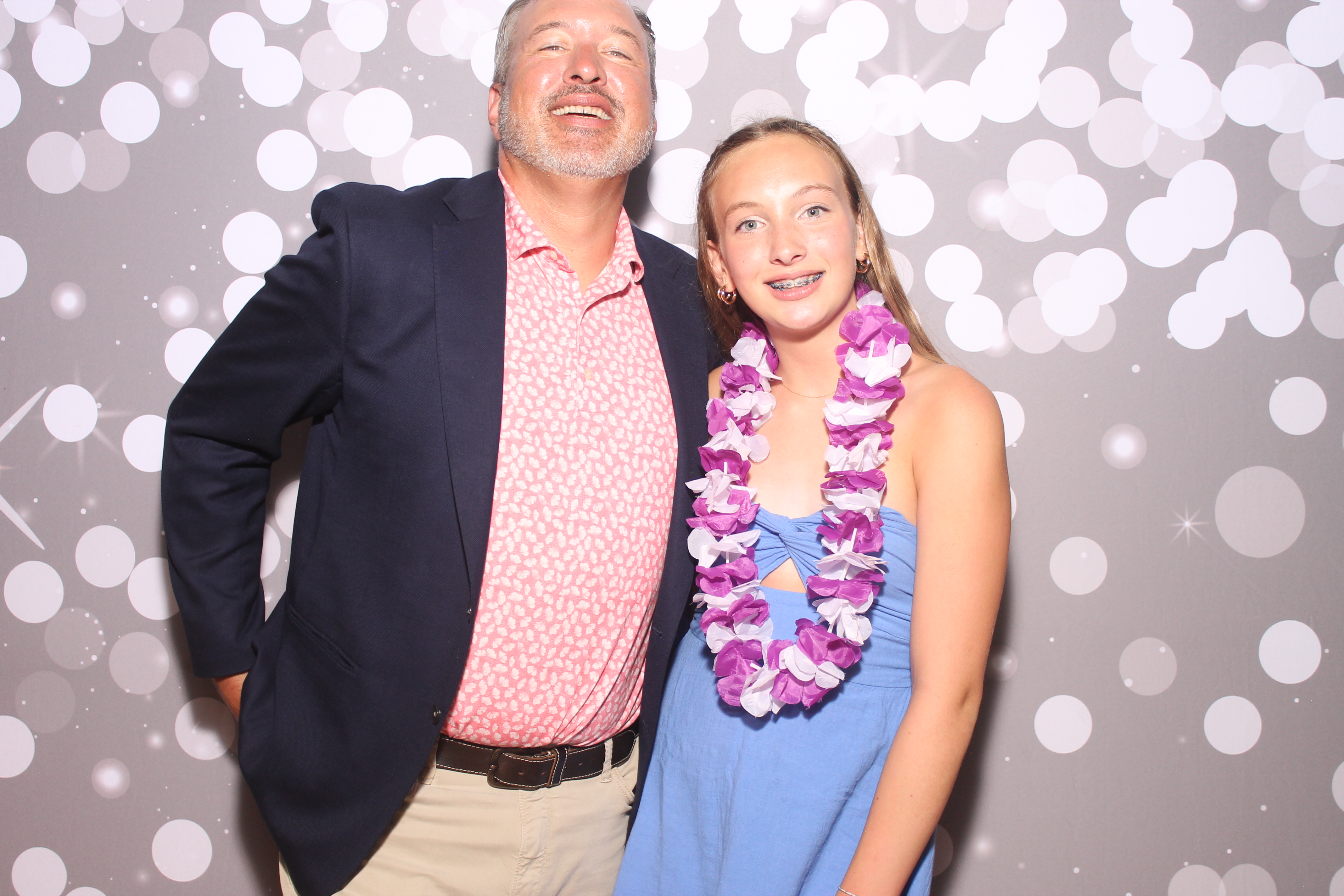 Mariemount Father Daughter Dance | View more photos from the event at gallery.photoboothcincy.com/u/PhotoBoothCincy/Mariemount-Father-Daughter-Dance-0