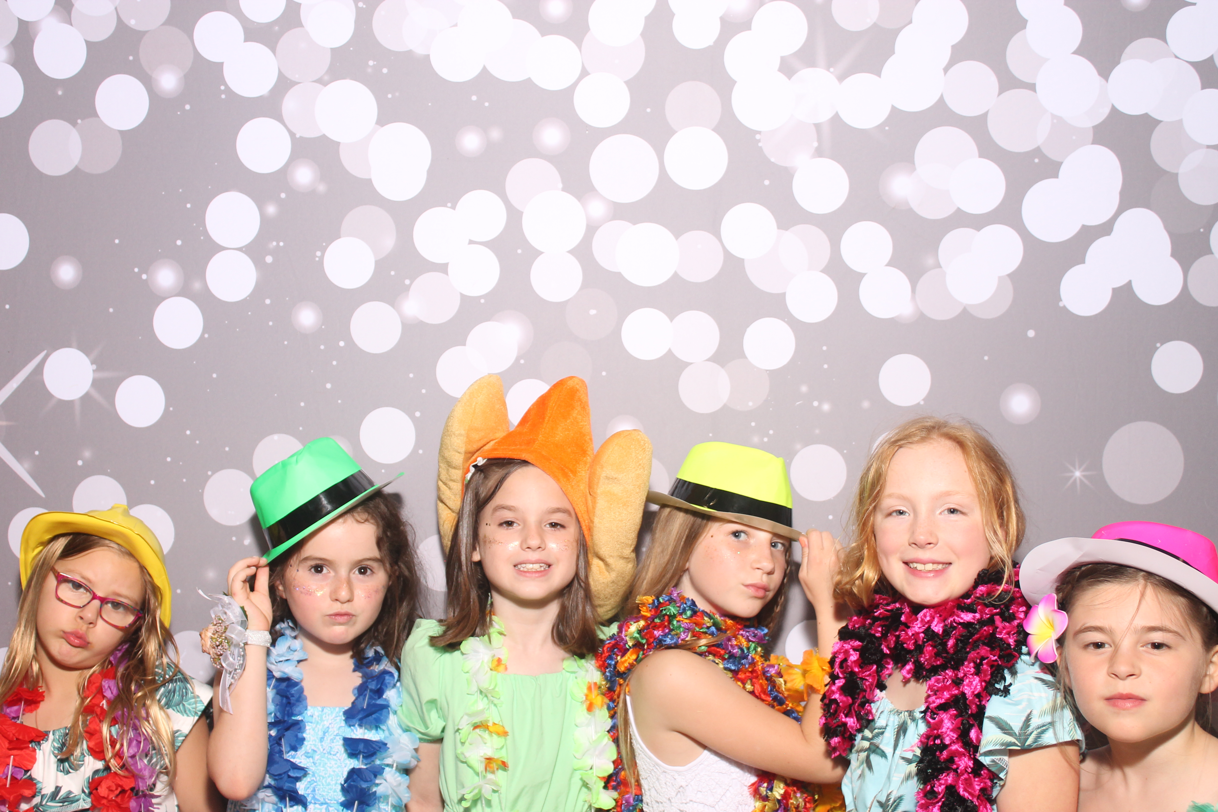Mariemount Father Daughter Dance | View more photos from the event at gallery.photoboothcincy.com/u/PhotoBoothCincy/Mariemount-Father-Daughter-Dance-0