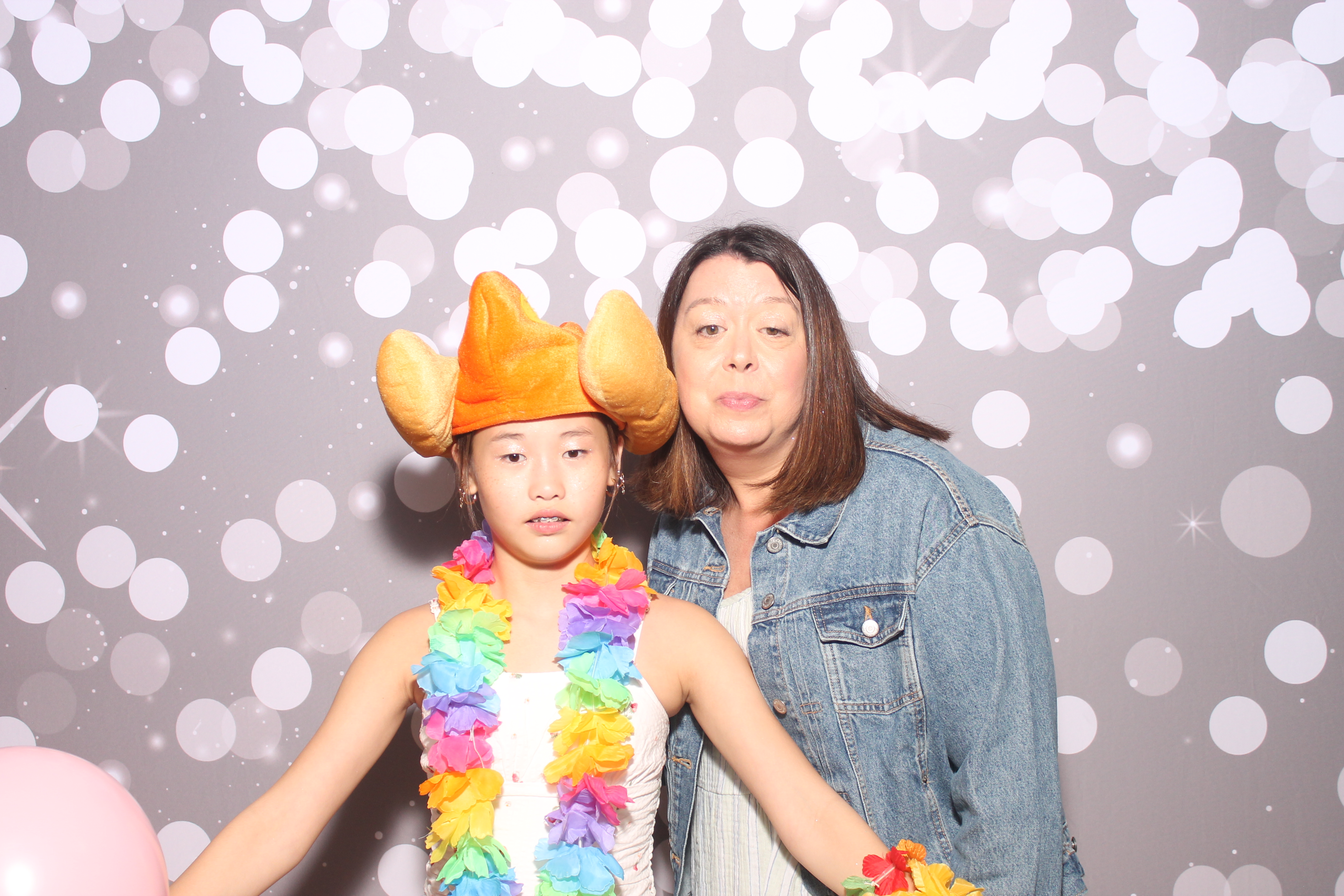 Mariemount Father Daughter Dance | View more photos from the event at gallery.photoboothcincy.com/u/PhotoBoothCincy/Mariemount-Father-Daughter-Dance-0