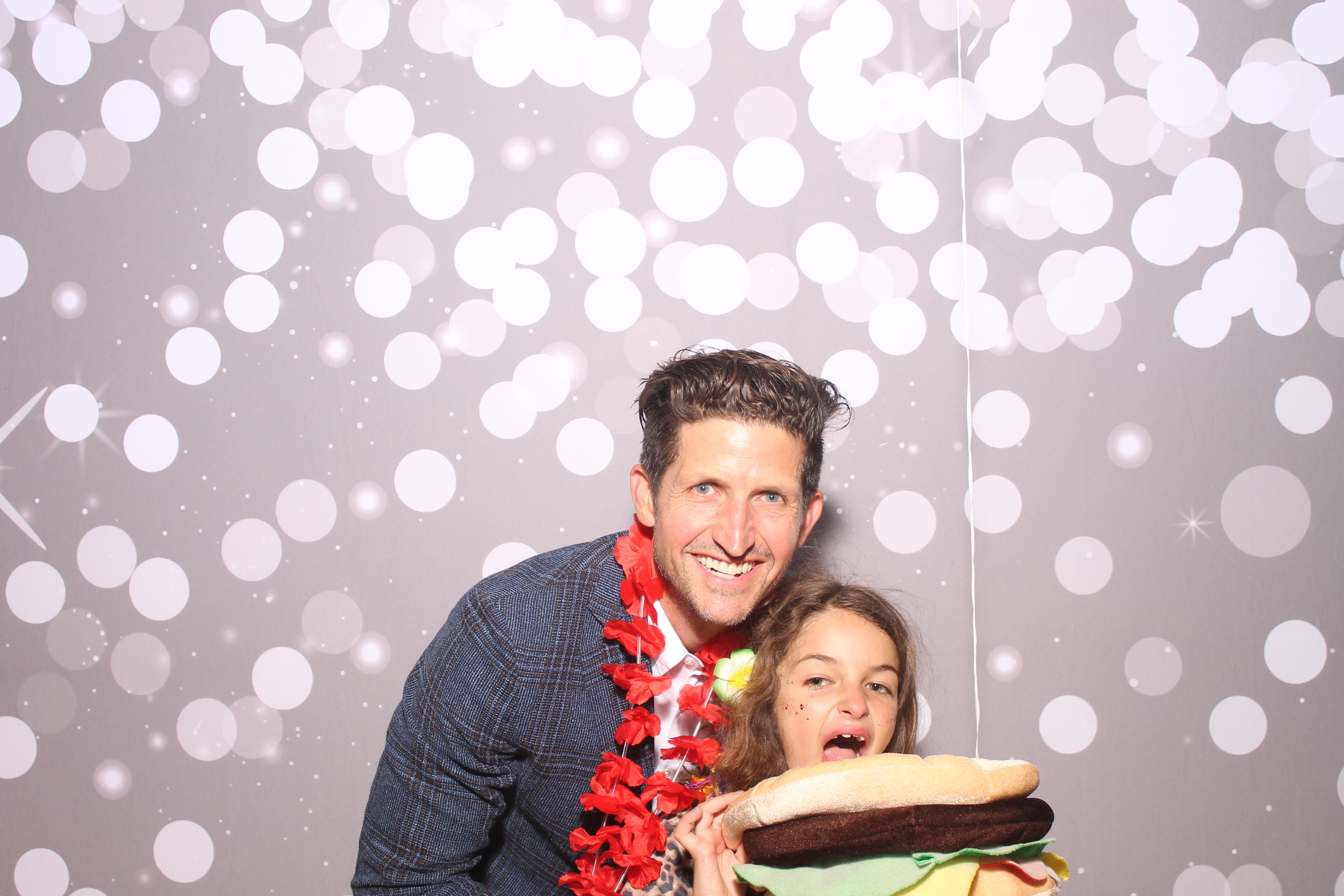 Mariemount Father Daughter Dance | View more photos from the event at gallery.photoboothcincy.com/u/PhotoBoothCincy/Mariemount-Father-Daughter-Dance-0