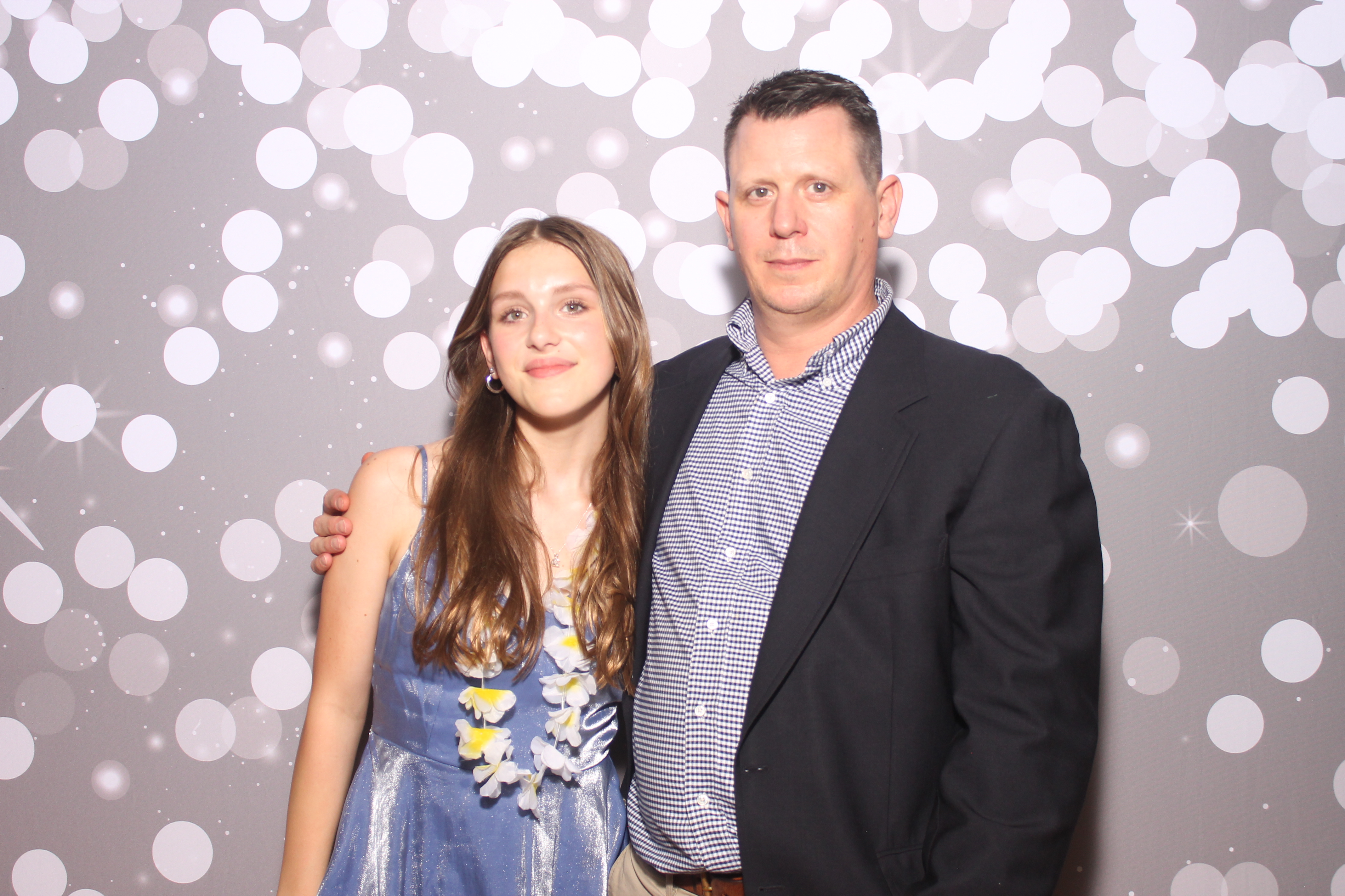 Mariemount Father Daughter Dance | View more photos from the event at gallery.photoboothcincy.com/u/PhotoBoothCincy/Mariemount-Father-Daughter-Dance-0