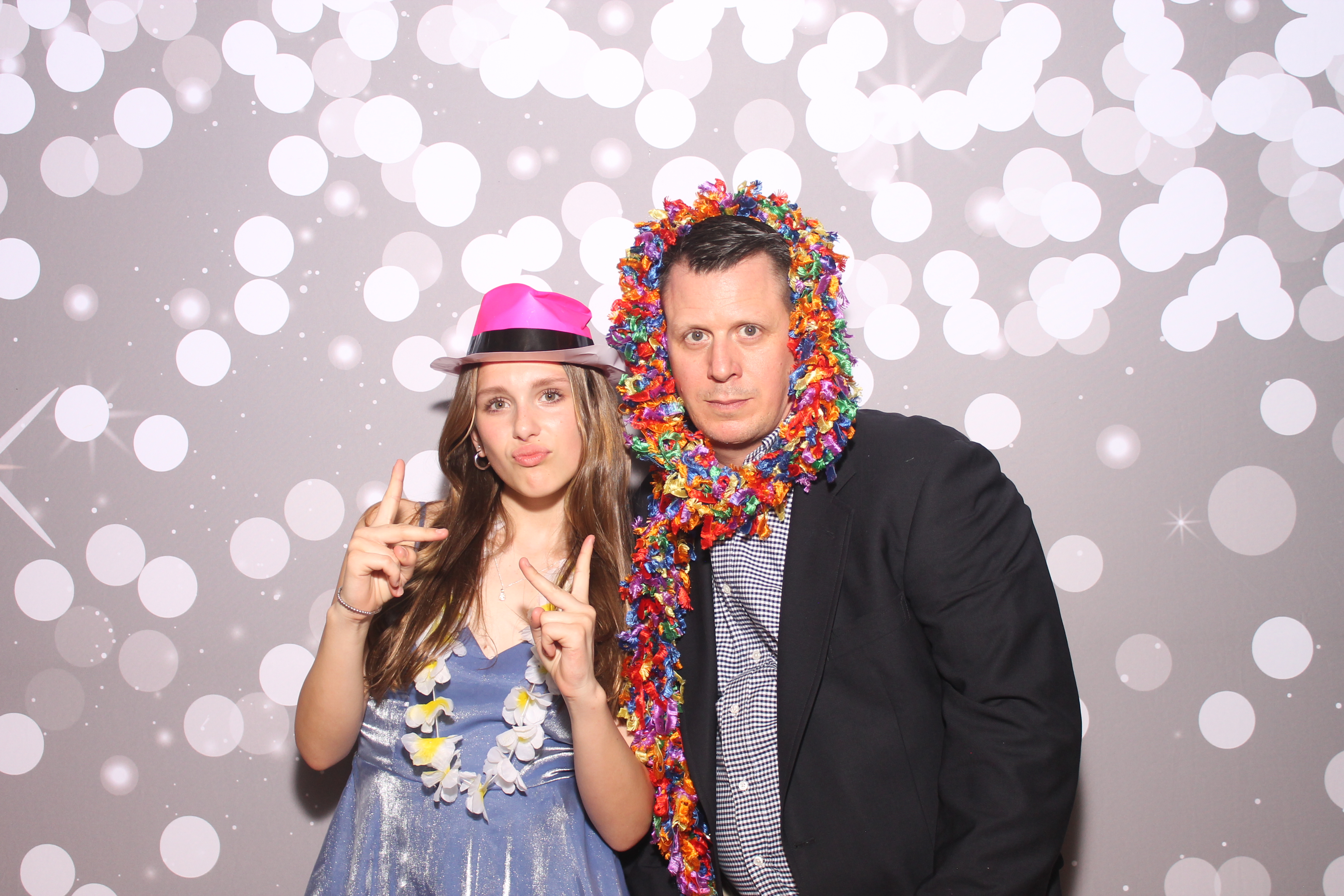 Mariemount Father Daughter Dance | View more photos from the event at gallery.photoboothcincy.com/u/PhotoBoothCincy/Mariemount-Father-Daughter-Dance-0