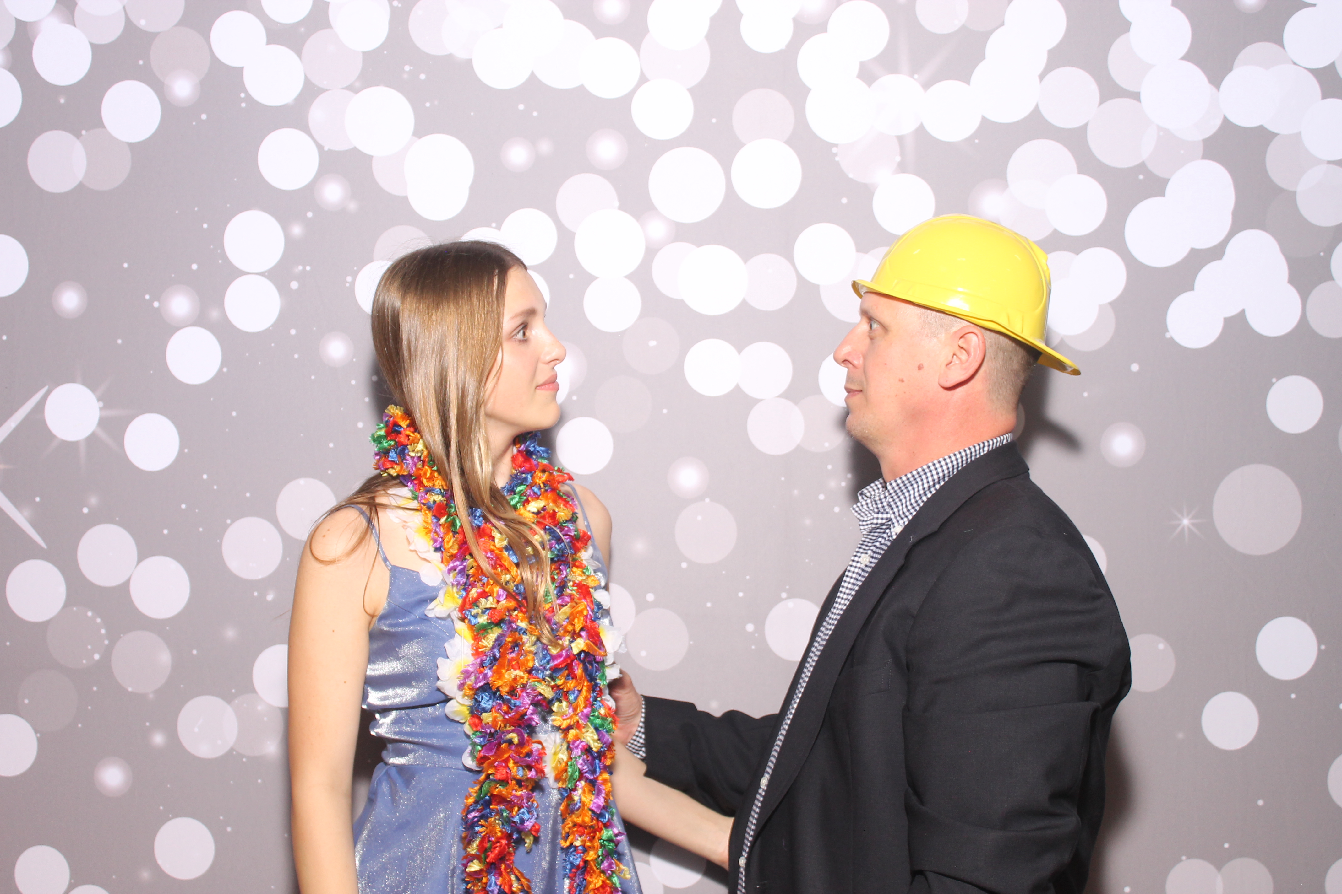 Mariemount Father Daughter Dance | View more photos from the event at gallery.photoboothcincy.com/u/PhotoBoothCincy/Mariemount-Father-Daughter-Dance-0