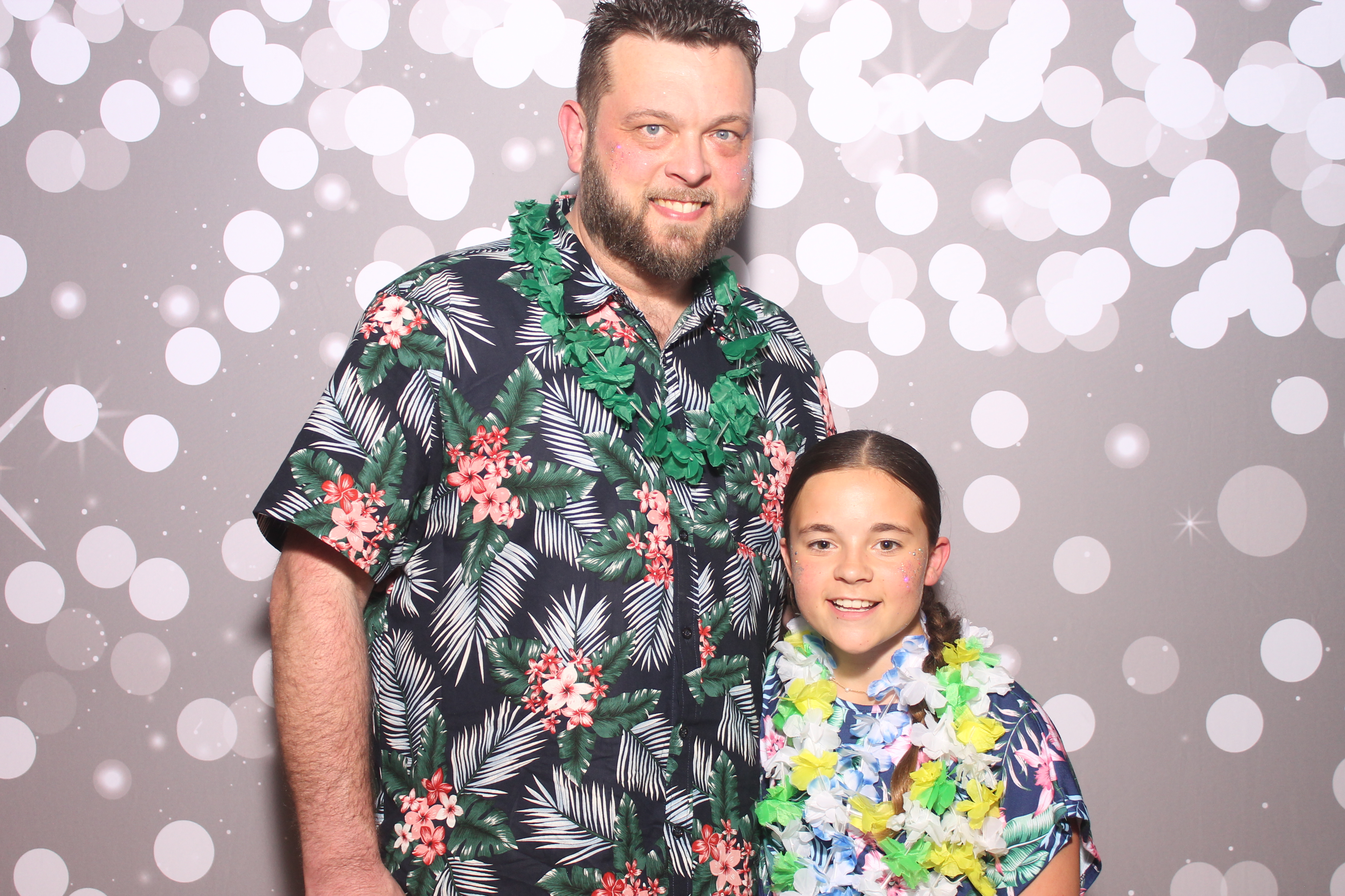 Mariemount Father Daughter Dance | View more photos from the event at gallery.photoboothcincy.com/u/PhotoBoothCincy/Mariemount-Father-Daughter-Dance-0