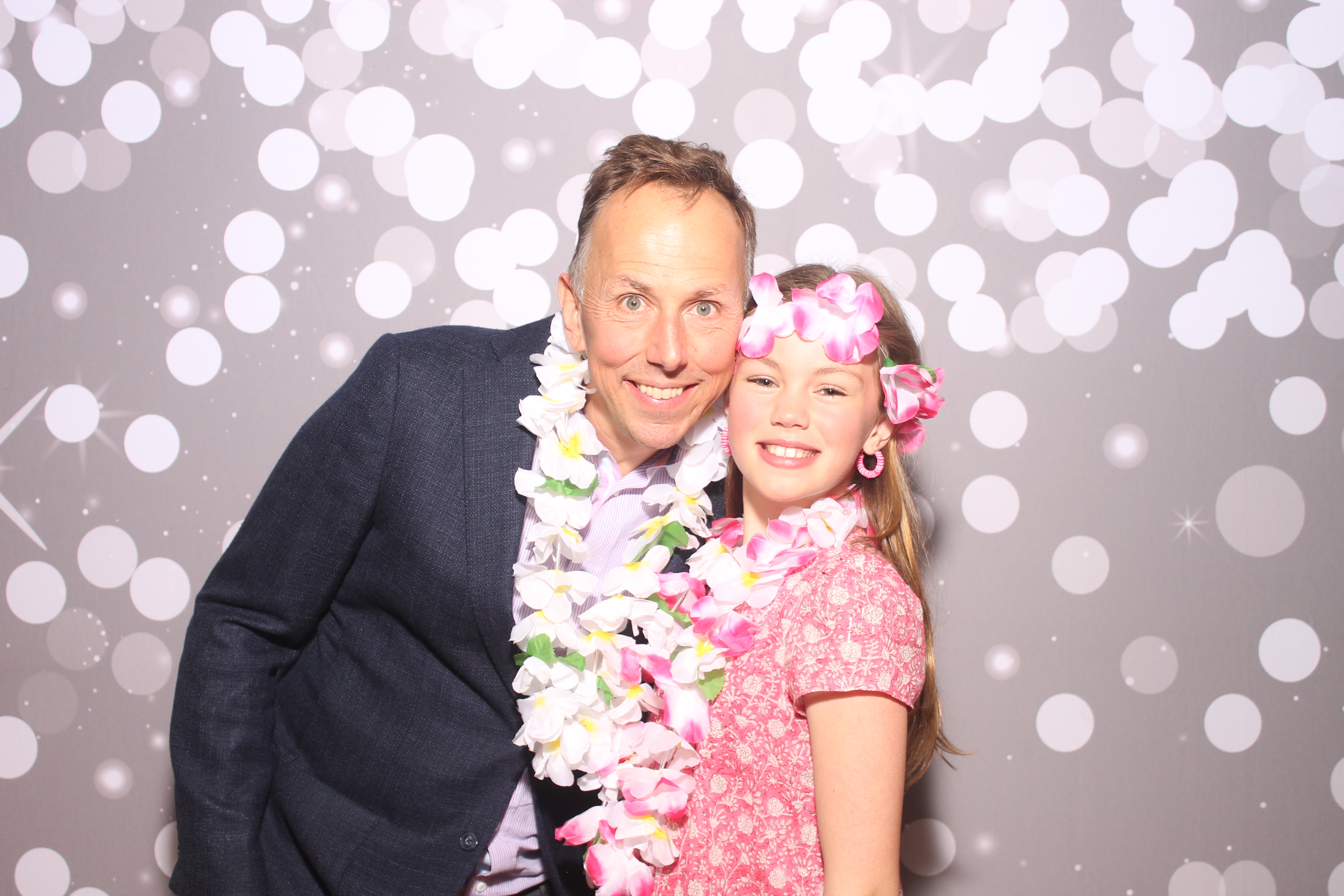 Mariemount Father Daughter Dance | View more photos from the event at gallery.photoboothcincy.com/u/PhotoBoothCincy/Mariemount-Father-Daughter-Dance-0