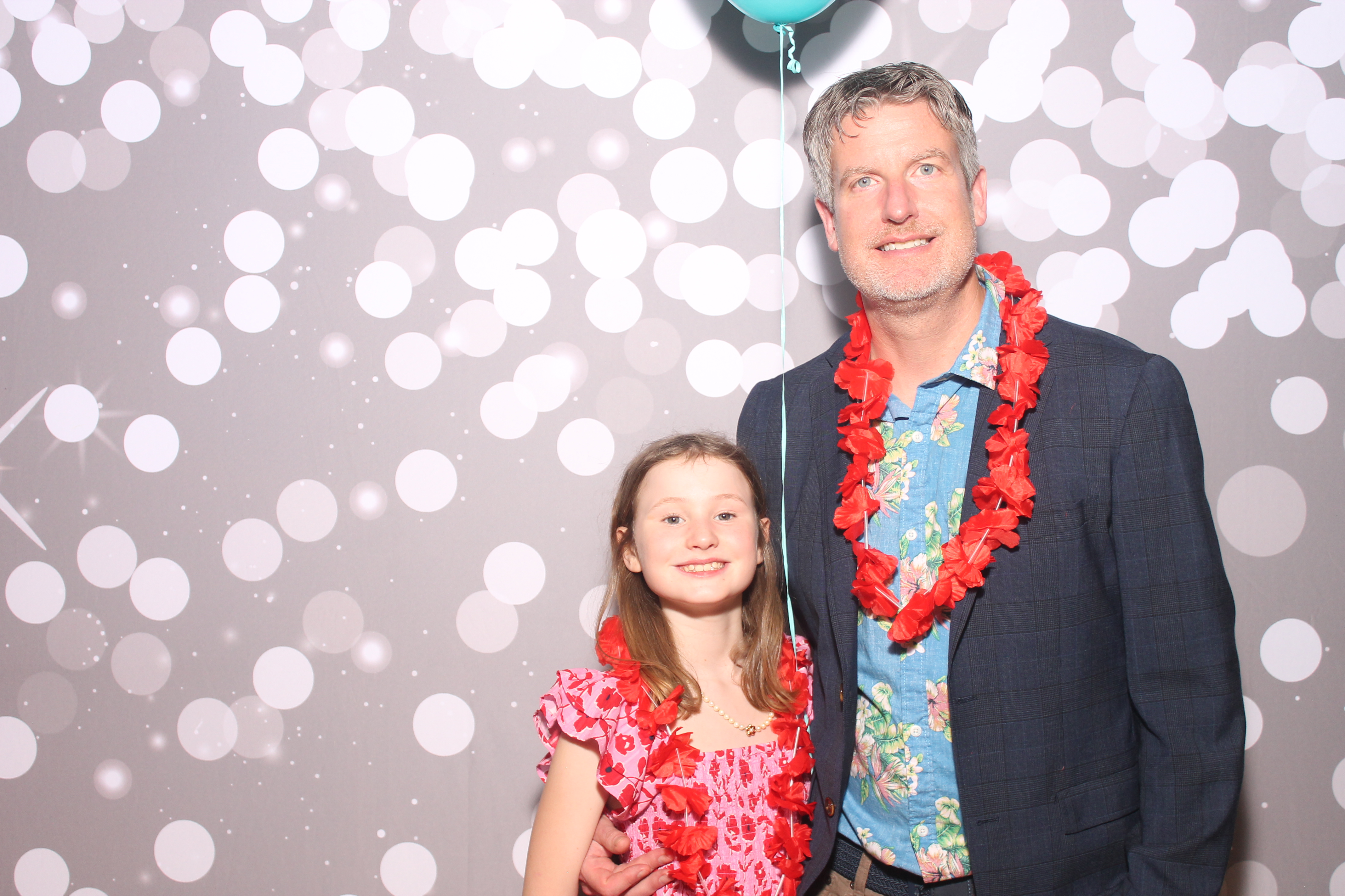 Mariemount Father Daughter Dance | View more photos from the event at gallery.photoboothcincy.com/u/PhotoBoothCincy/Mariemount-Father-Daughter-Dance-0