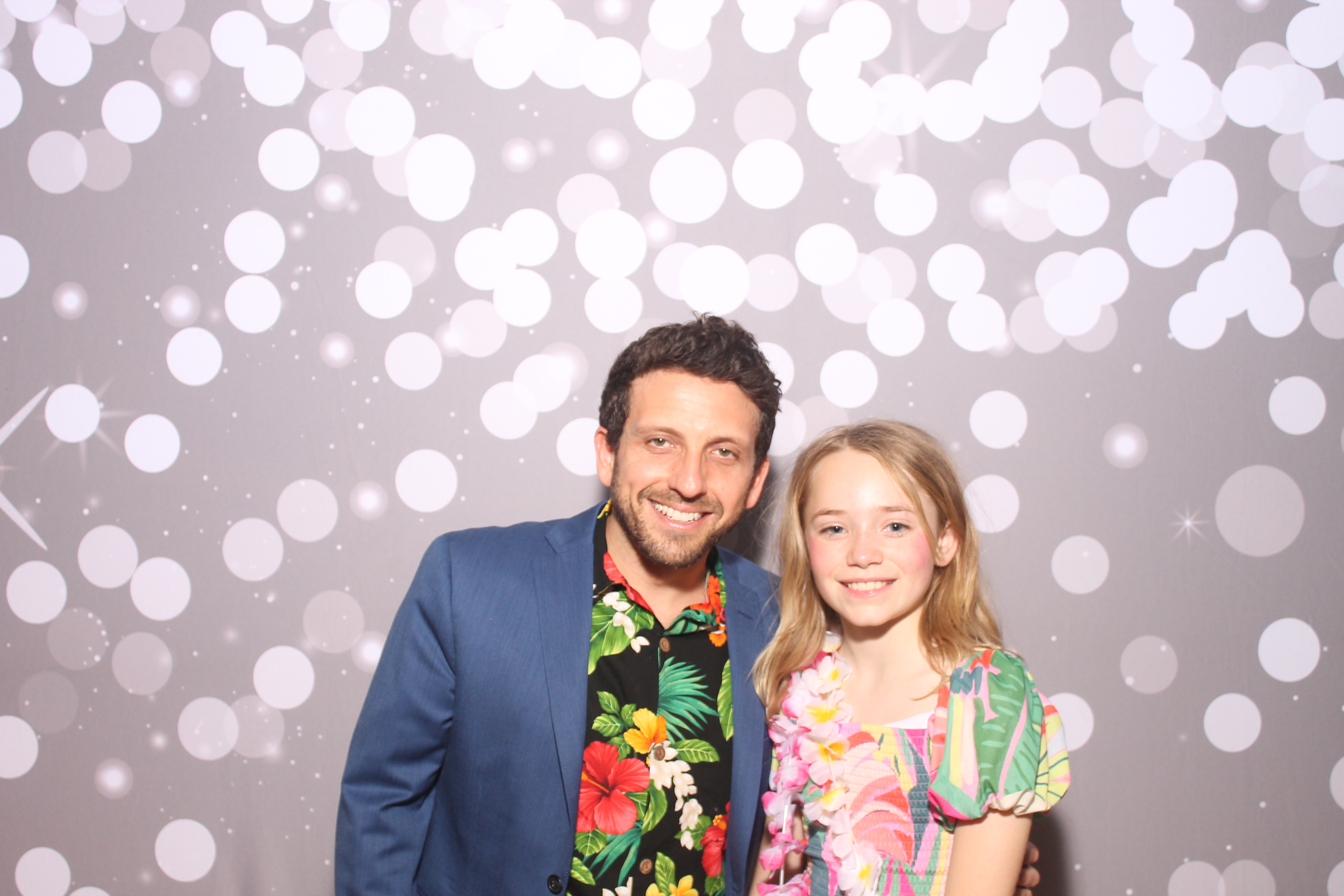 Mariemount Father Daughter Dance | View more photos from the event at gallery.photoboothcincy.com/u/PhotoBoothCincy/Mariemount-Father-Daughter-Dance-0