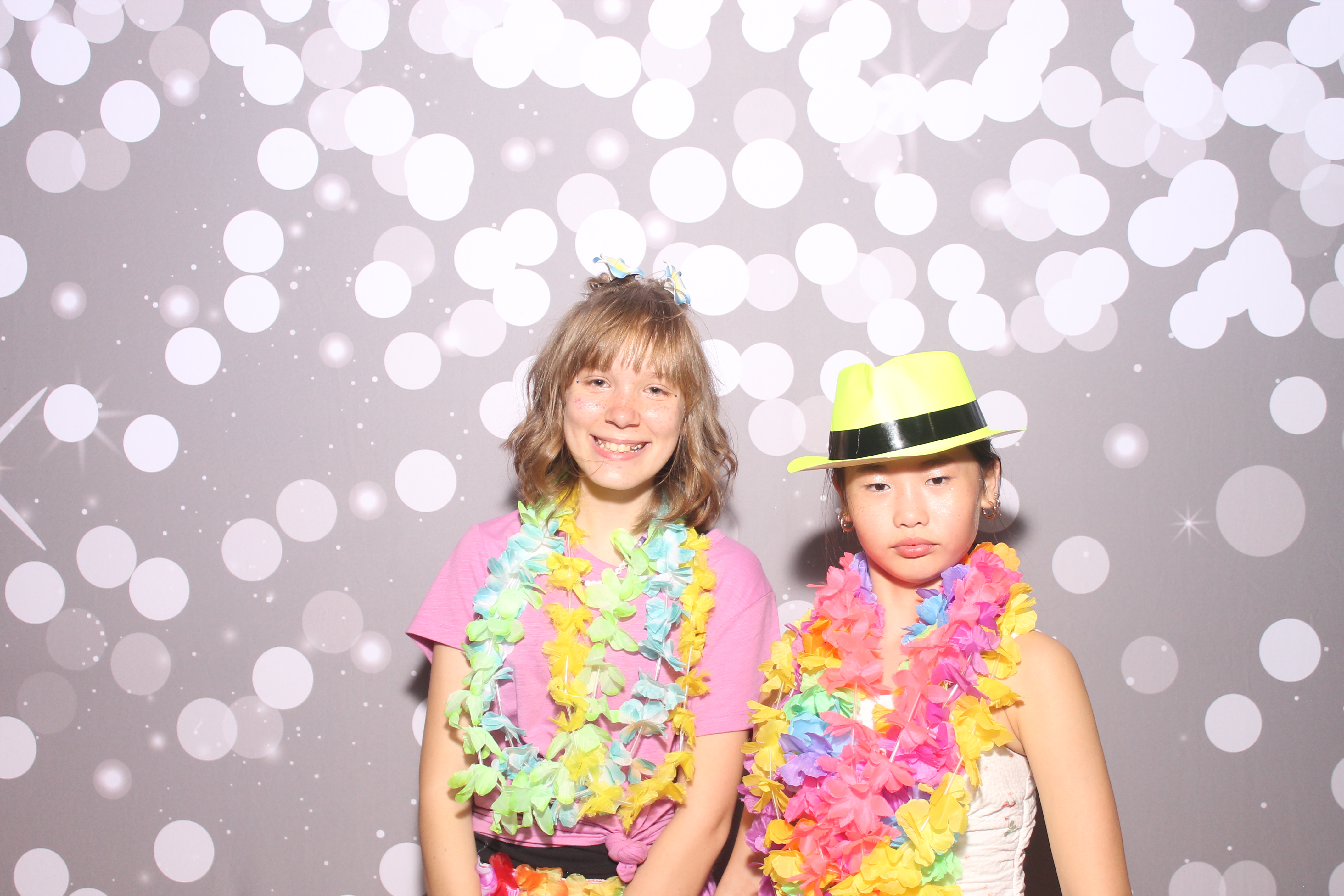 Mariemount Father Daughter Dance | View more photos from the event at gallery.photoboothcincy.com/u/PhotoBoothCincy/Mariemount-Father-Daughter-Dance-0