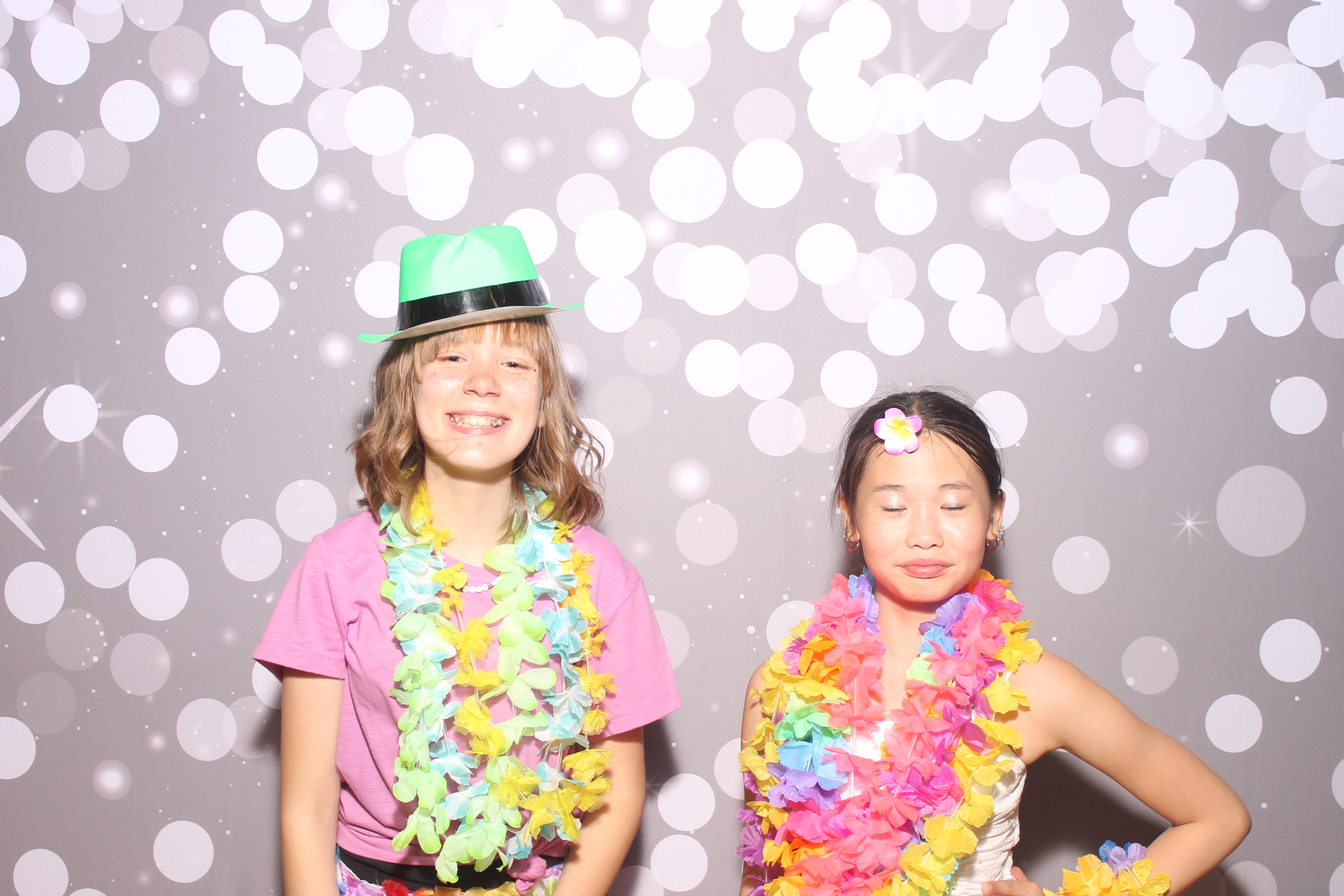 Mariemount Father Daughter Dance | View more photos from the event at gallery.photoboothcincy.com/u/PhotoBoothCincy/Mariemount-Father-Daughter-Dance-0