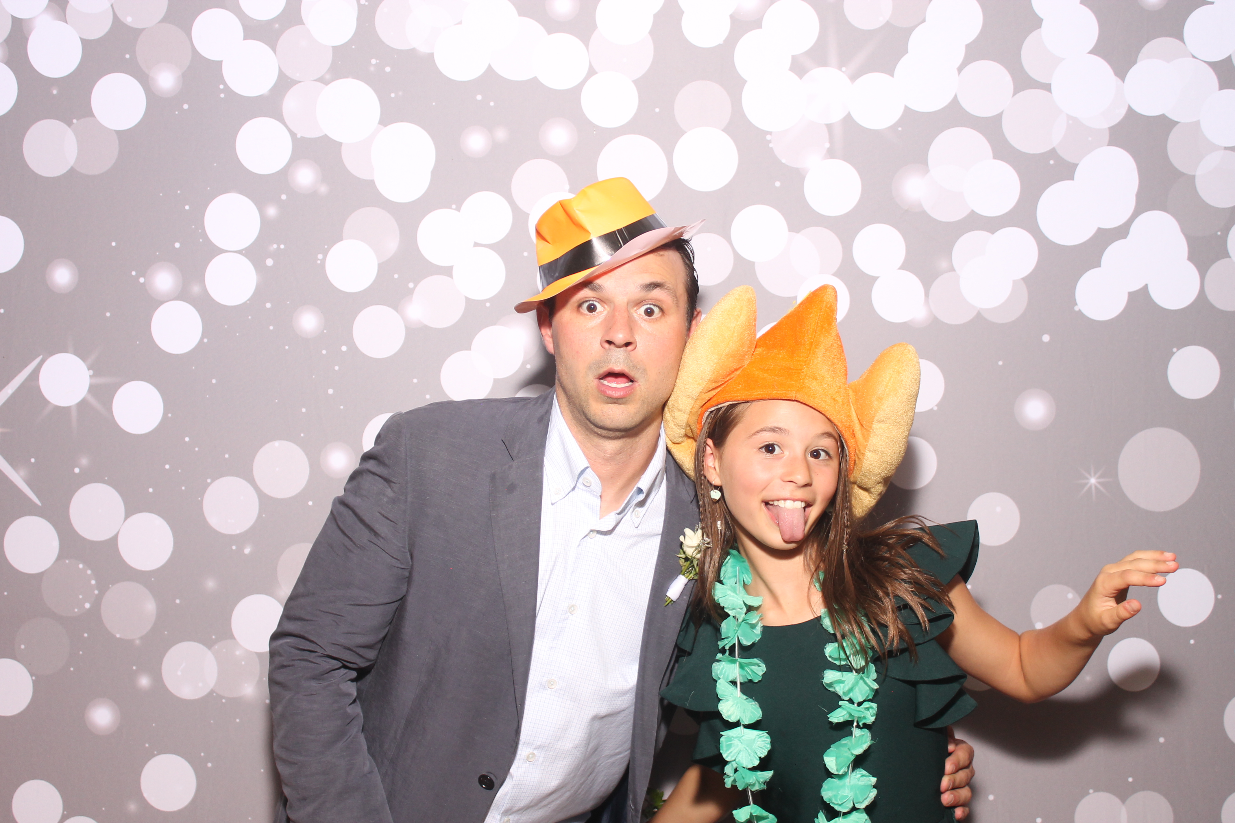 Mariemount Father Daughter Dance | View more photos from the event at gallery.photoboothcincy.com/u/PhotoBoothCincy/Mariemount-Father-Daughter-Dance-0