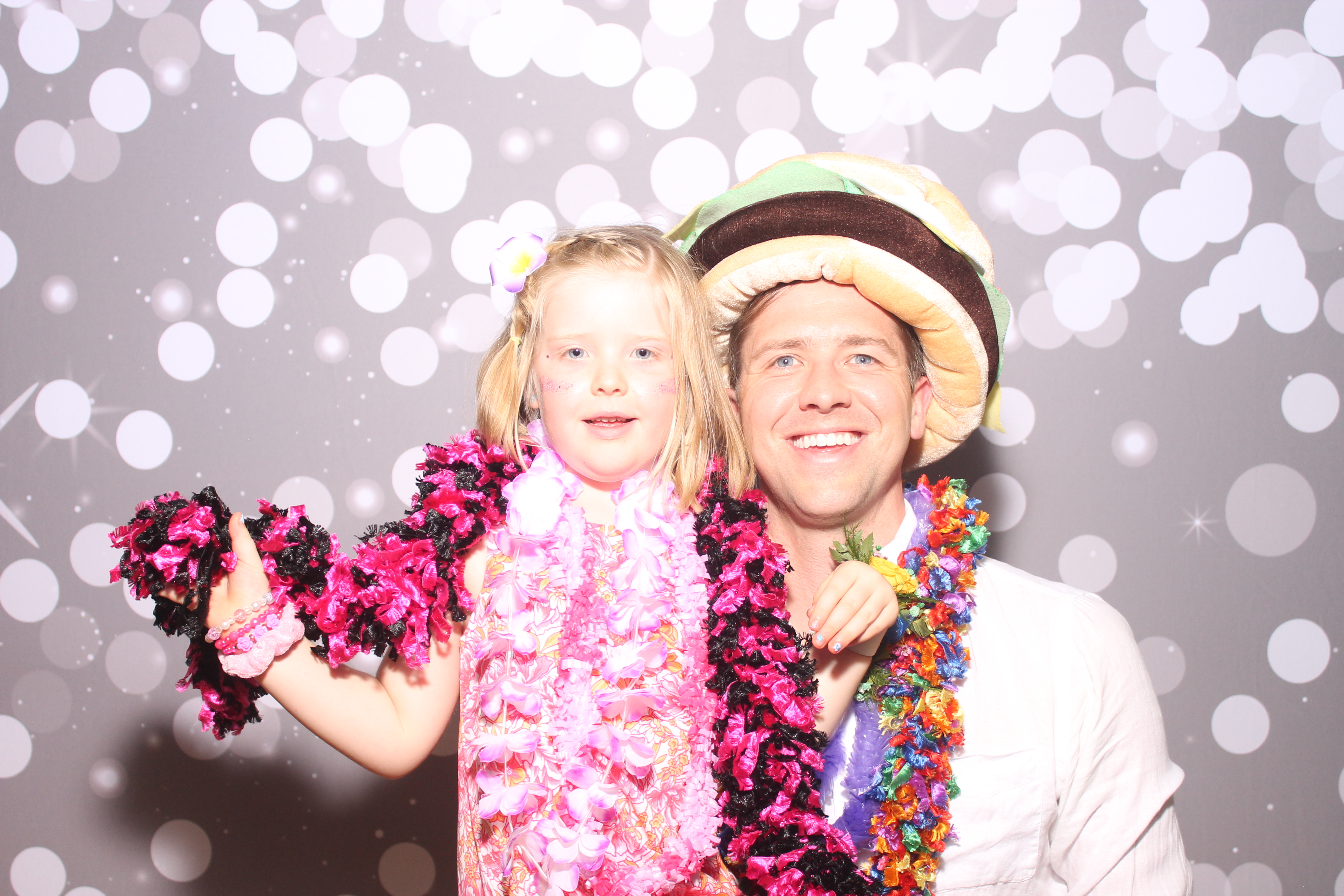 Mariemount Father Daughter Dance | View more photos from the event at gallery.photoboothcincy.com/u/PhotoBoothCincy/Mariemount-Father-Daughter-Dance-0