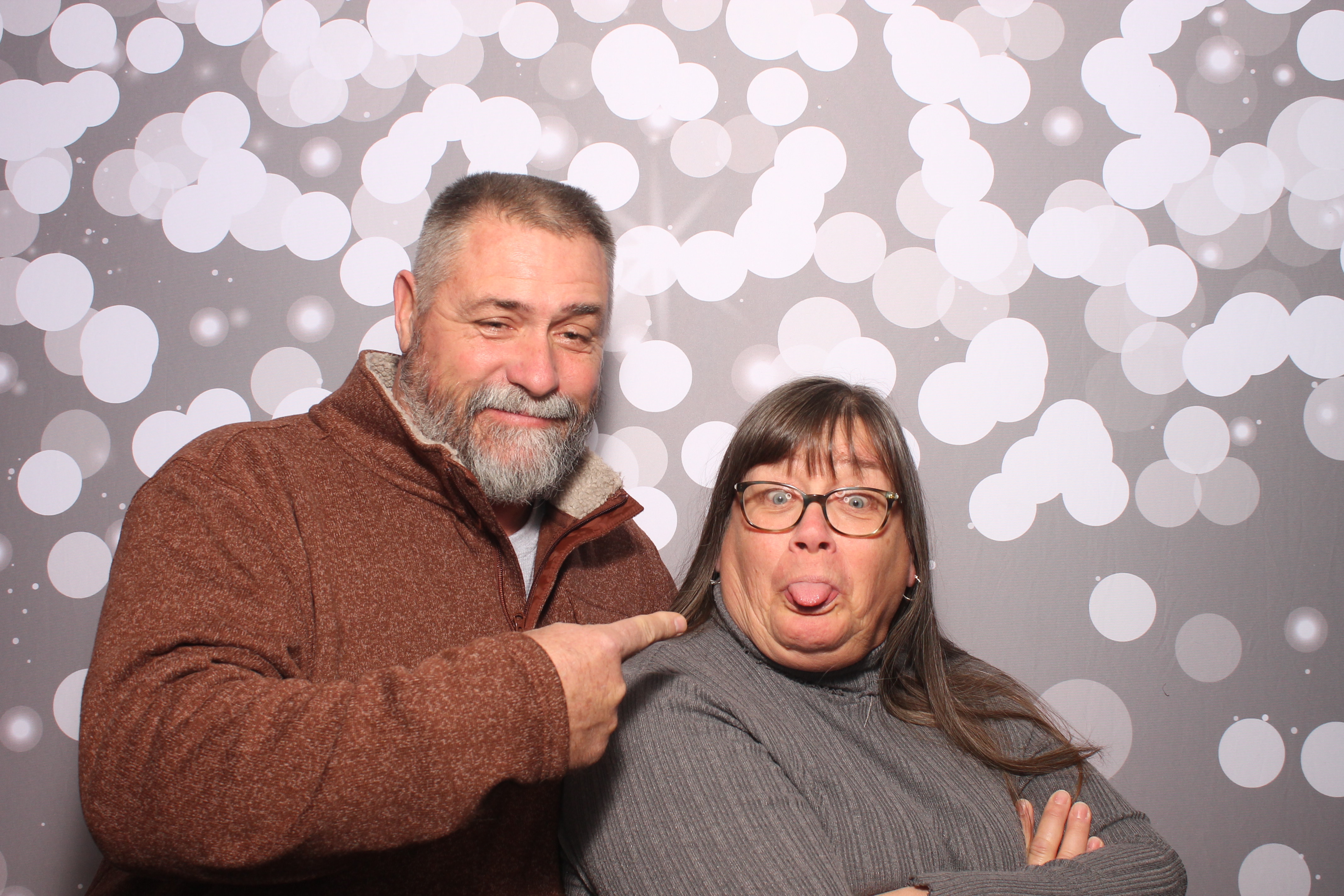 Marriage Focus  | View more photos from the event at gallery.photoboothcincy.com/u/PhotoBoothCincy/Marriage-Focus