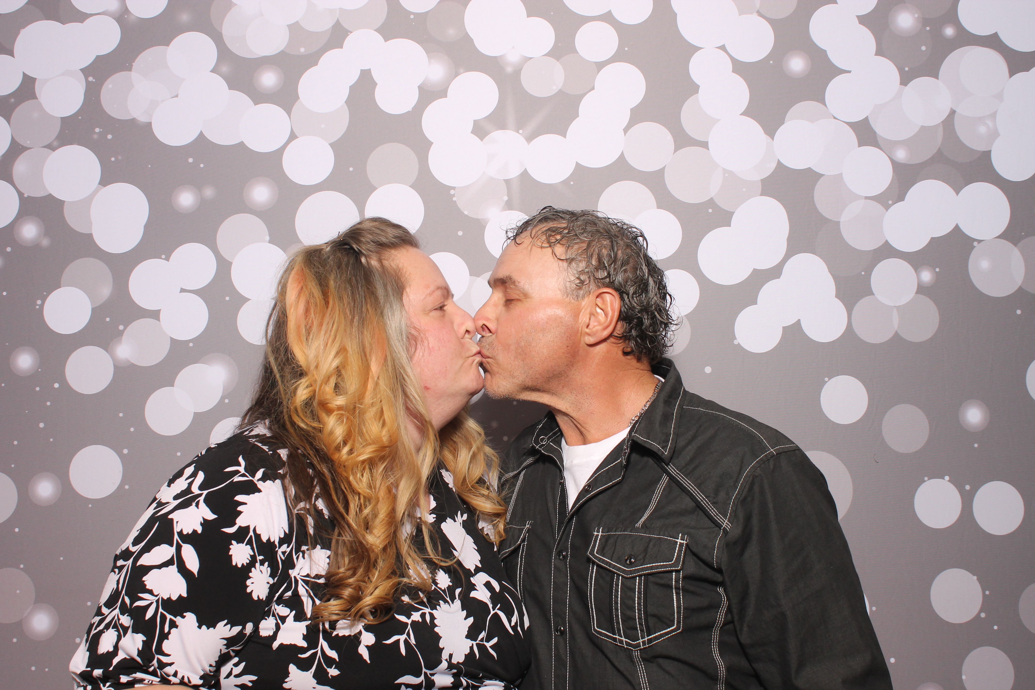 Marriage Focus  | View more photos from the event at gallery.photoboothcincy.com/u/PhotoBoothCincy/Marriage-Focus
