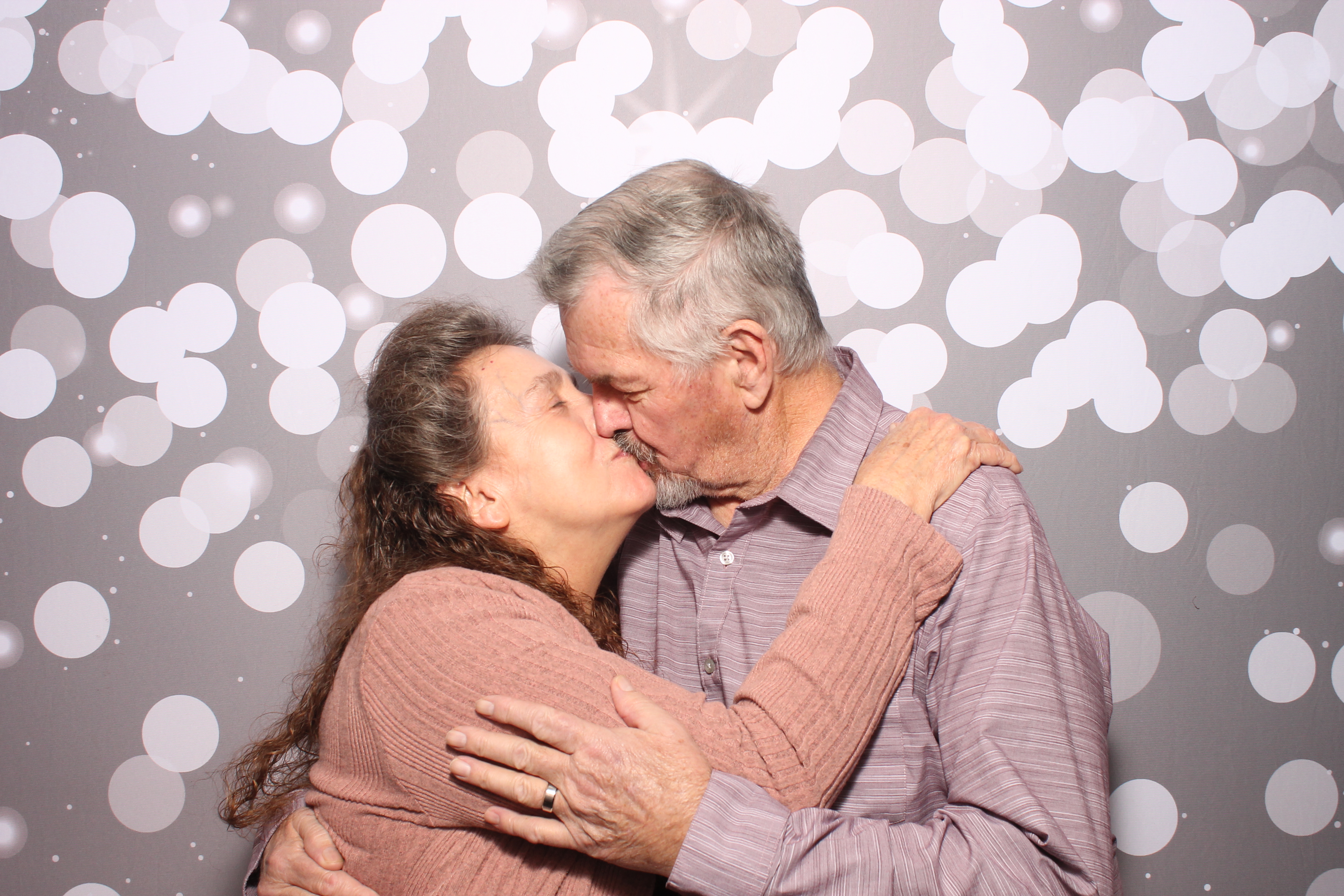 Marriage Focus  | View more photos from the event at gallery.photoboothcincy.com/u/PhotoBoothCincy/Marriage-Focus