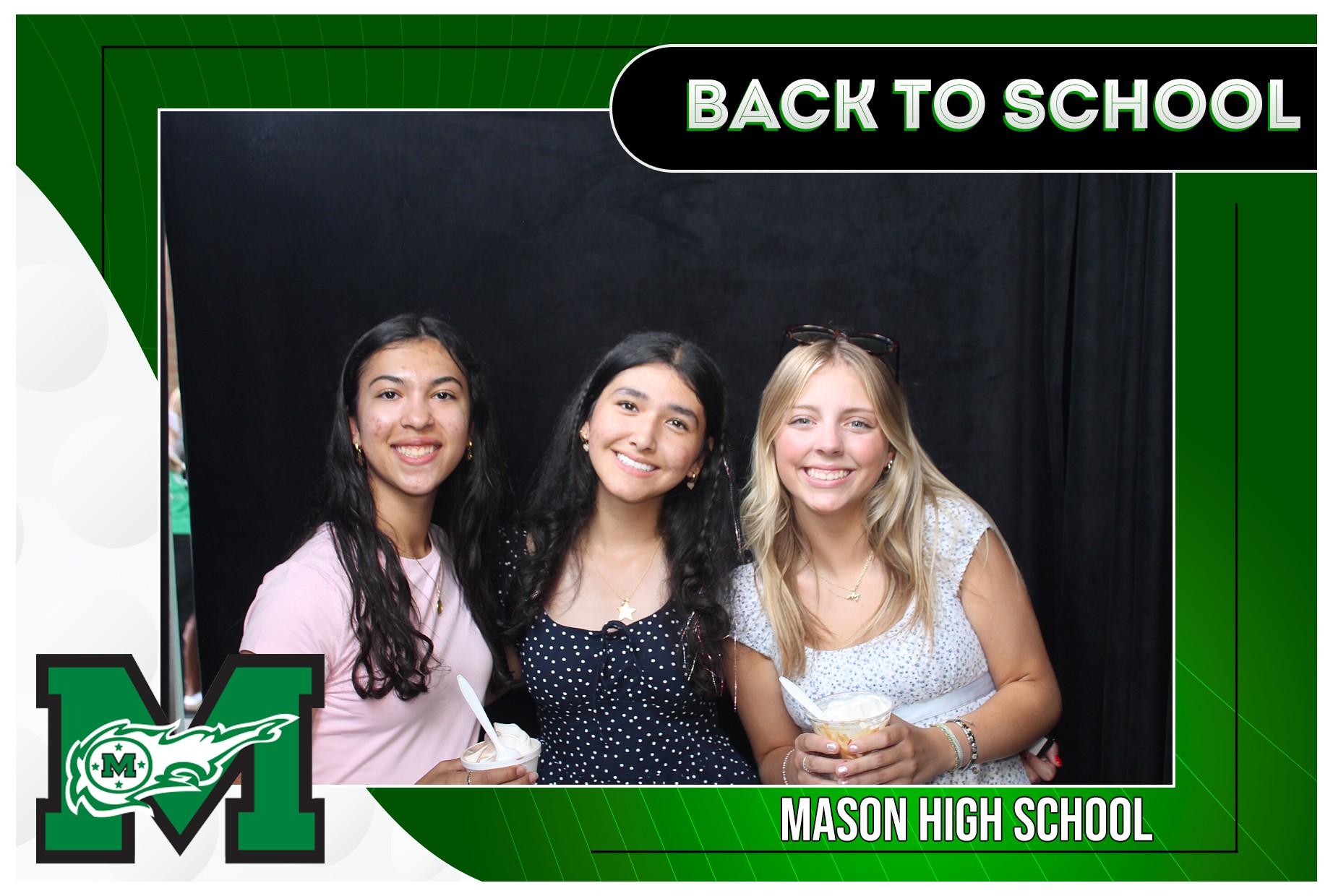 Mason HS First 2 Days | View more photos from the event at gallery.photoboothcincy.com/u/PhotoBoothCincy/Mason-HS-First-2-Days