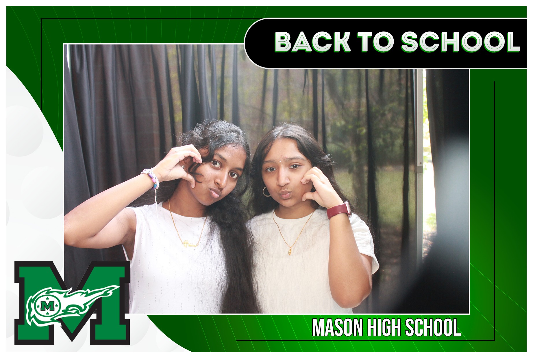 Mason HS First 2 Days | View more photos from the event at gallery.photoboothcincy.com/u/PhotoBoothCincy/Mason-HS-First-2-Days