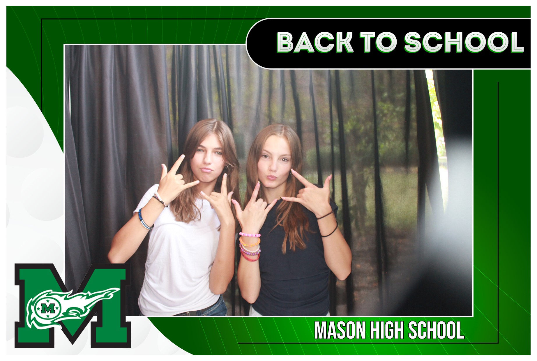 Mason HS First 2 Days | View more photos from the event at gallery.photoboothcincy.com/u/PhotoBoothCincy/Mason-HS-First-2-Days
