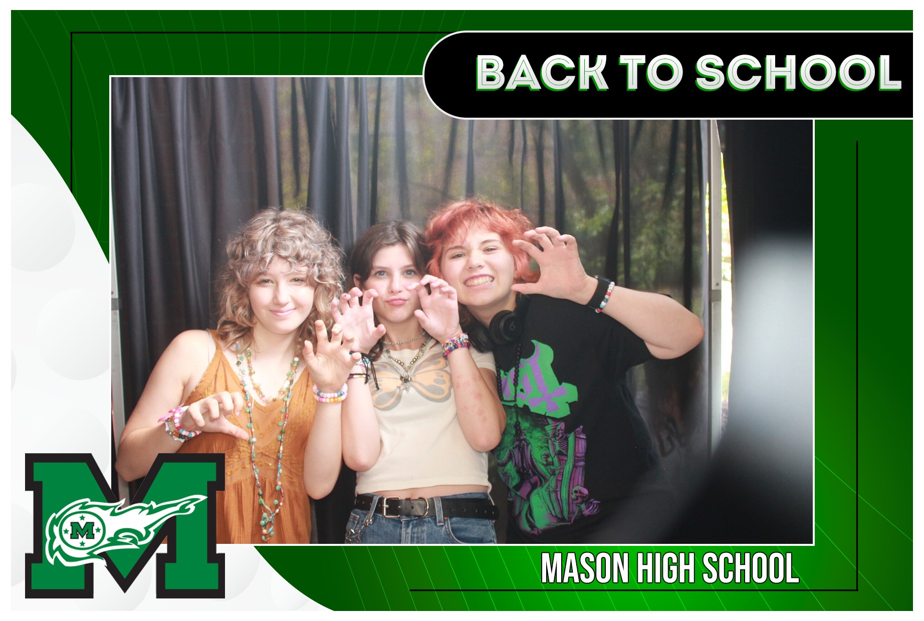 Mason HS First 2 Days | View more photos from the event at gallery.photoboothcincy.com/u/PhotoBoothCincy/Mason-HS-First-2-Days