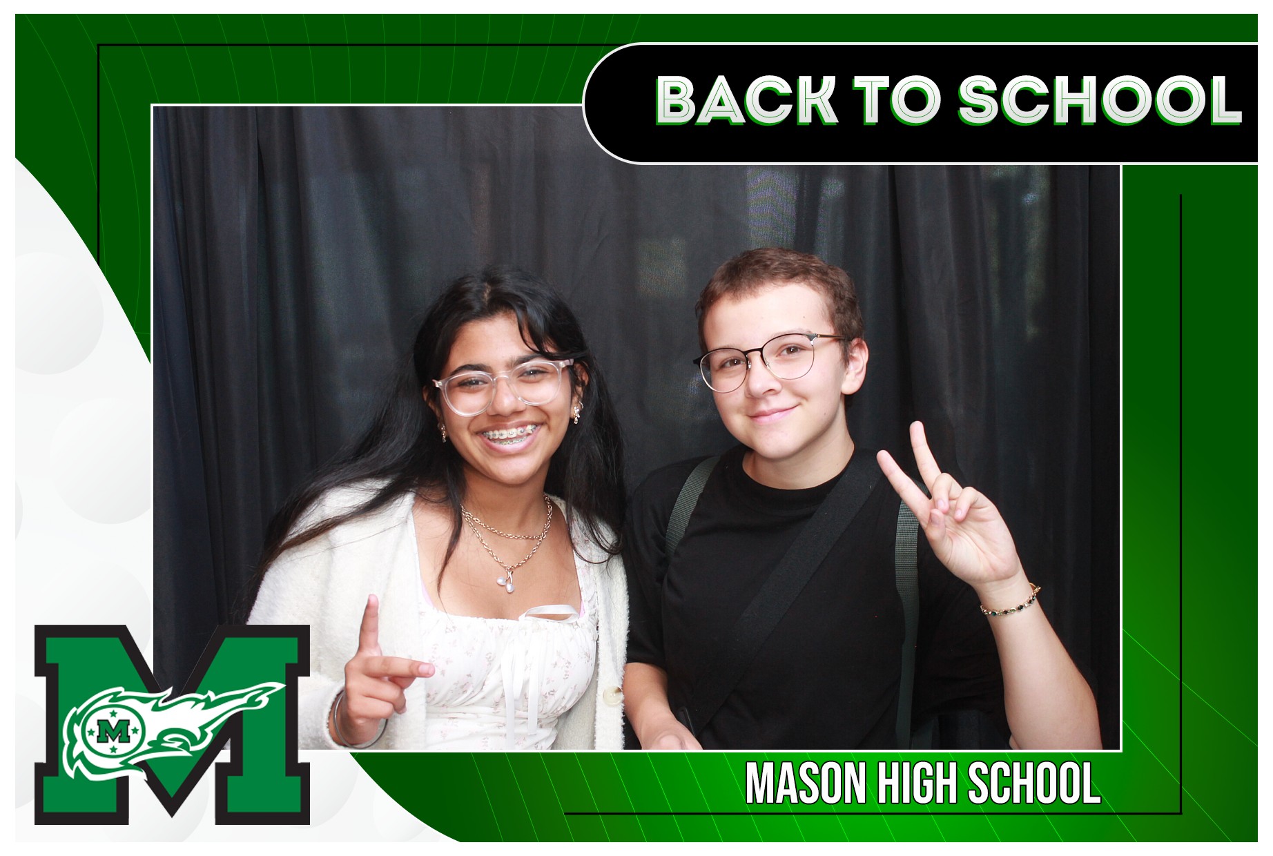 Mason HS First 2 Days | View more photos from the event at gallery.photoboothcincy.com/u/PhotoBoothCincy/Mason-HS-First-2-Days