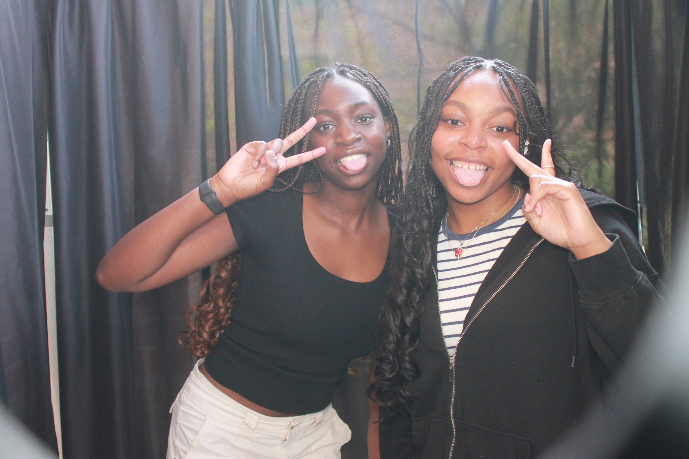 Mason HS First 2 Days | View more photos from the event at gallery.photoboothcincy.com/u/PhotoBoothCincy/Mason-HS-First-2-Days