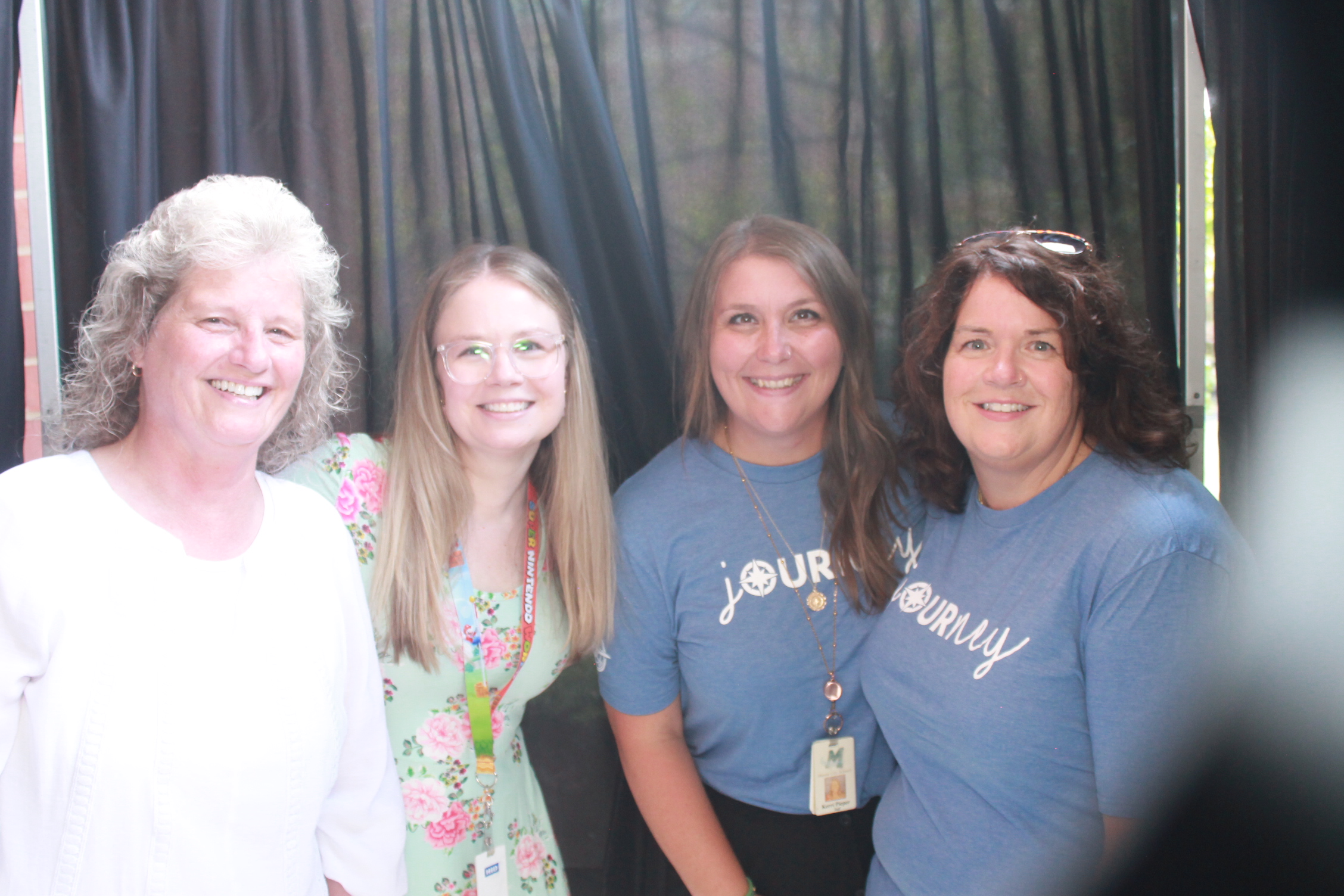 Mason HS First 2 Days | View more photos from the event at gallery.photoboothcincy.com/u/PhotoBoothCincy/Mason-HS-First-2-Days