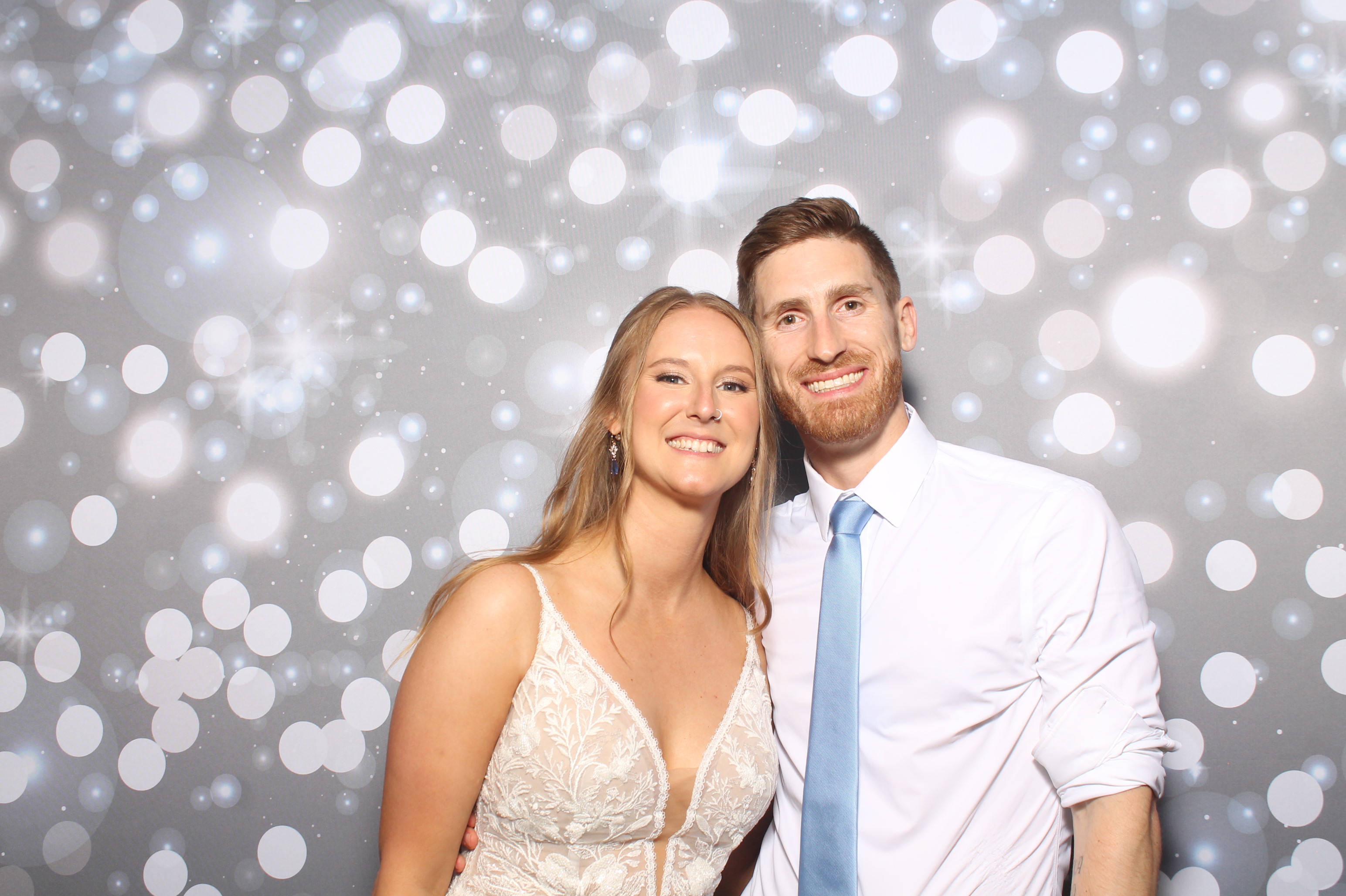 Matt & Shelbi Reception | View more photos from the event at gallery.photoboothcincy.com/u/PhotoBoothCincy/Matt-Shelbi-Reception