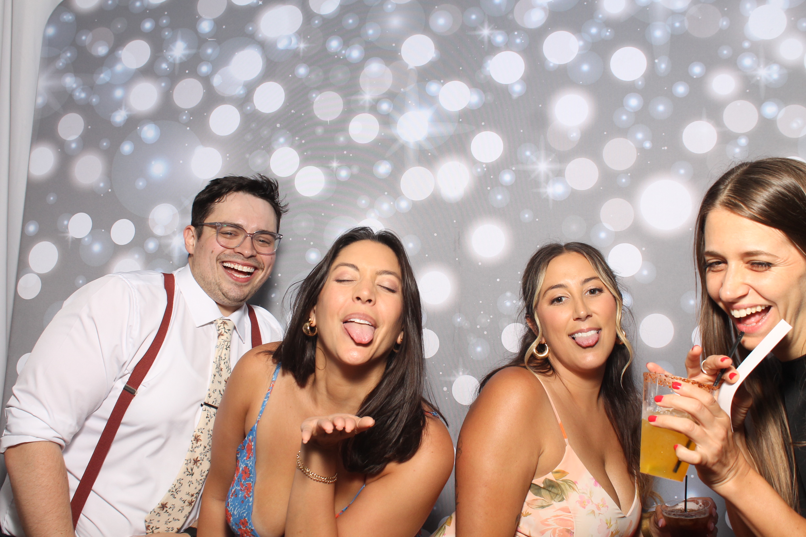 Matt & Shelbi Reception | View more photos from the event at gallery.photoboothcincy.com/u/PhotoBoothCincy/Matt-Shelbi-Reception