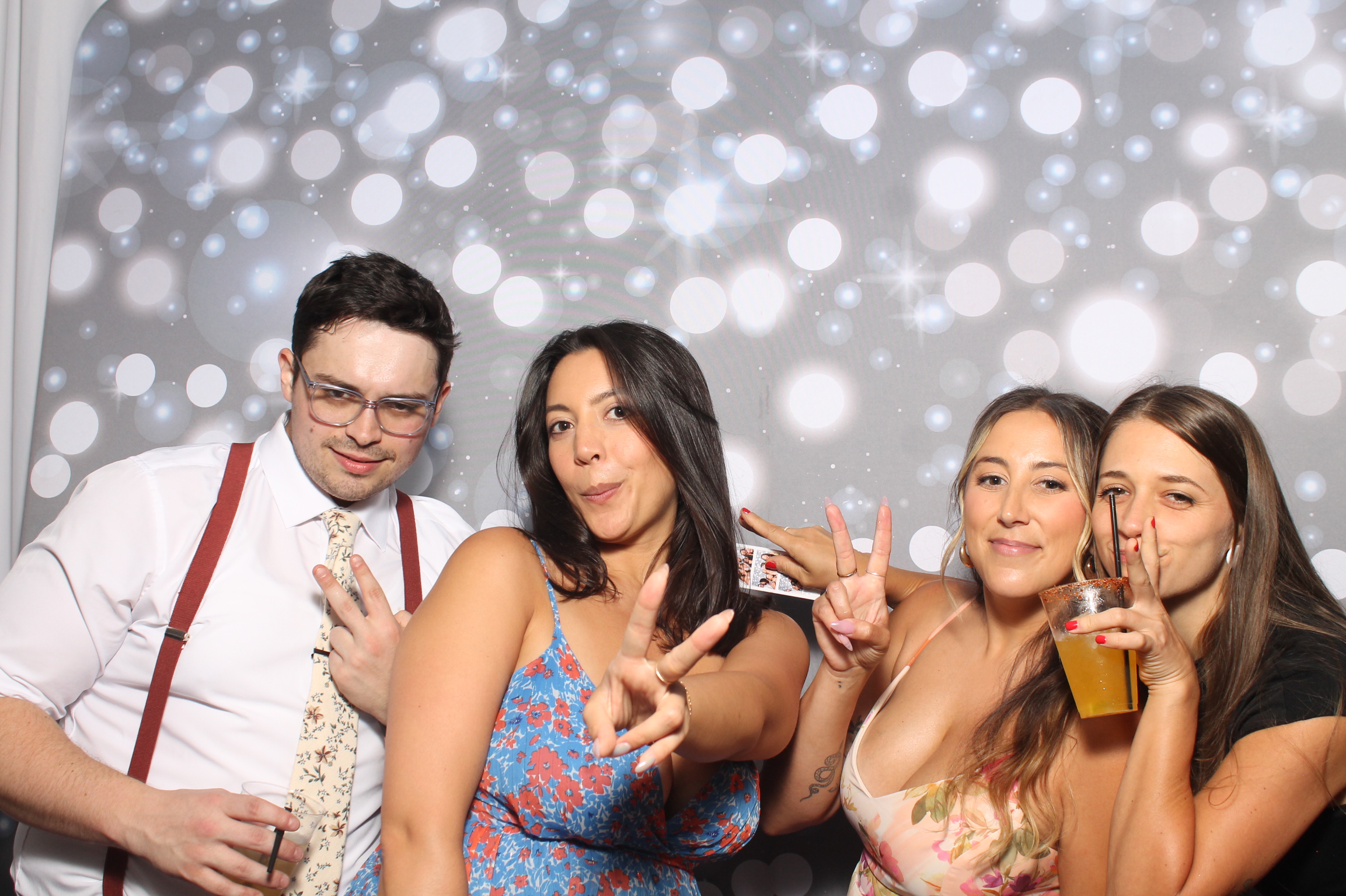 Matt & Shelbi Reception | View more photos from the event at gallery.photoboothcincy.com/u/PhotoBoothCincy/Matt-Shelbi-Reception