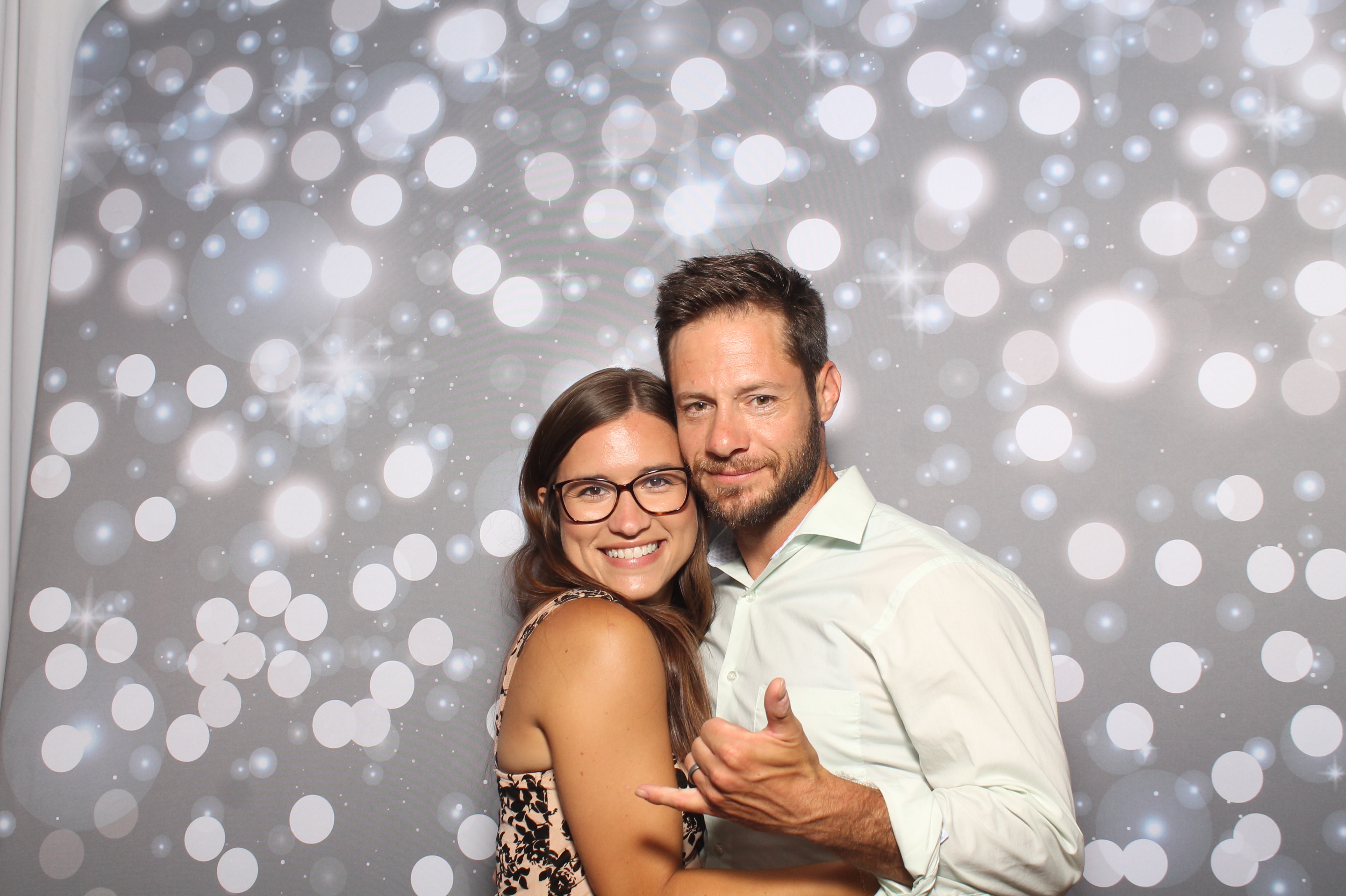 Matt & Shelbi Reception | View more photos from the event at gallery.photoboothcincy.com/u/PhotoBoothCincy/Matt-Shelbi-Reception