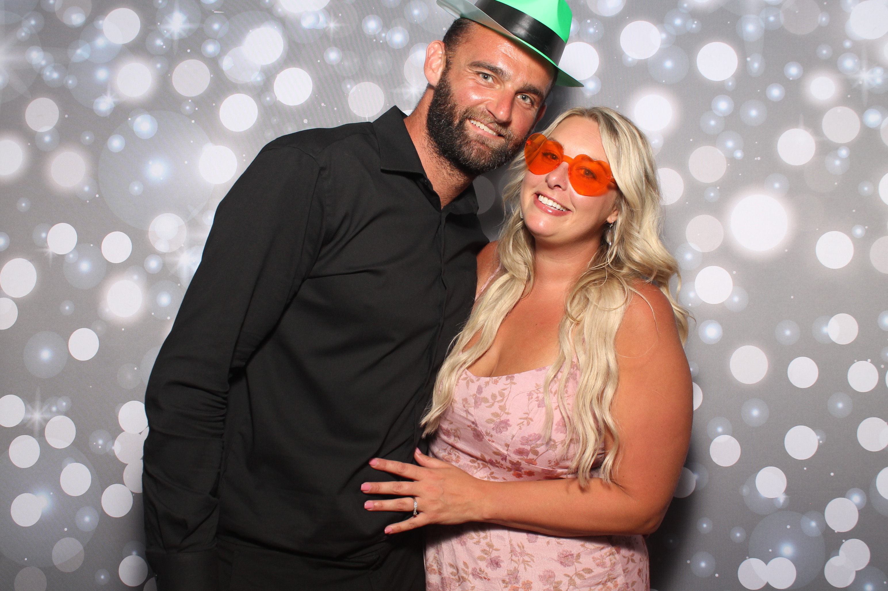 Matt & Shelbi Reception | View more photos from the event at gallery.photoboothcincy.com/u/PhotoBoothCincy/Matt-Shelbi-Reception