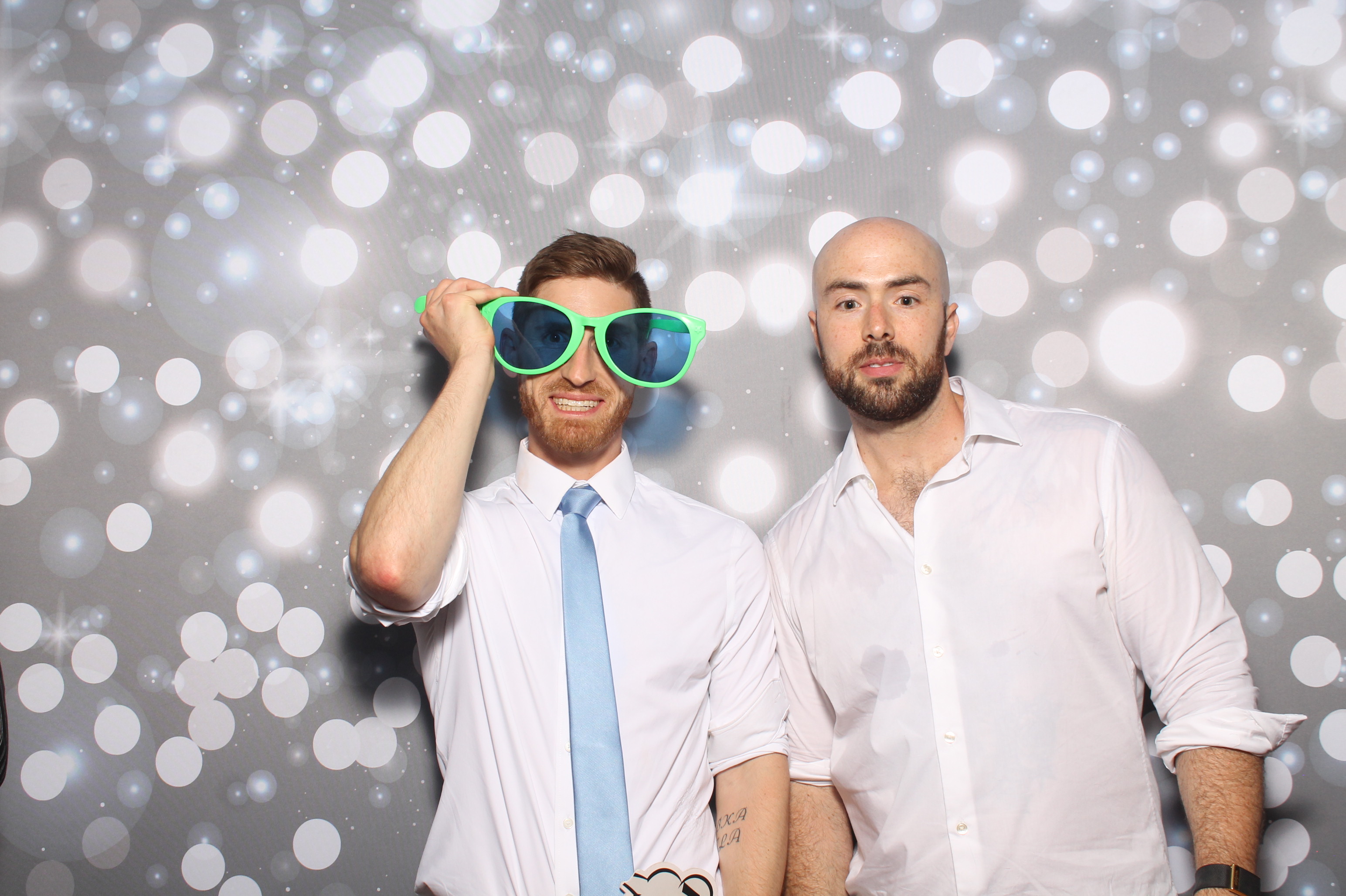Matt & Shelbi Reception | View more photos from the event at gallery.photoboothcincy.com/u/PhotoBoothCincy/Matt-Shelbi-Reception