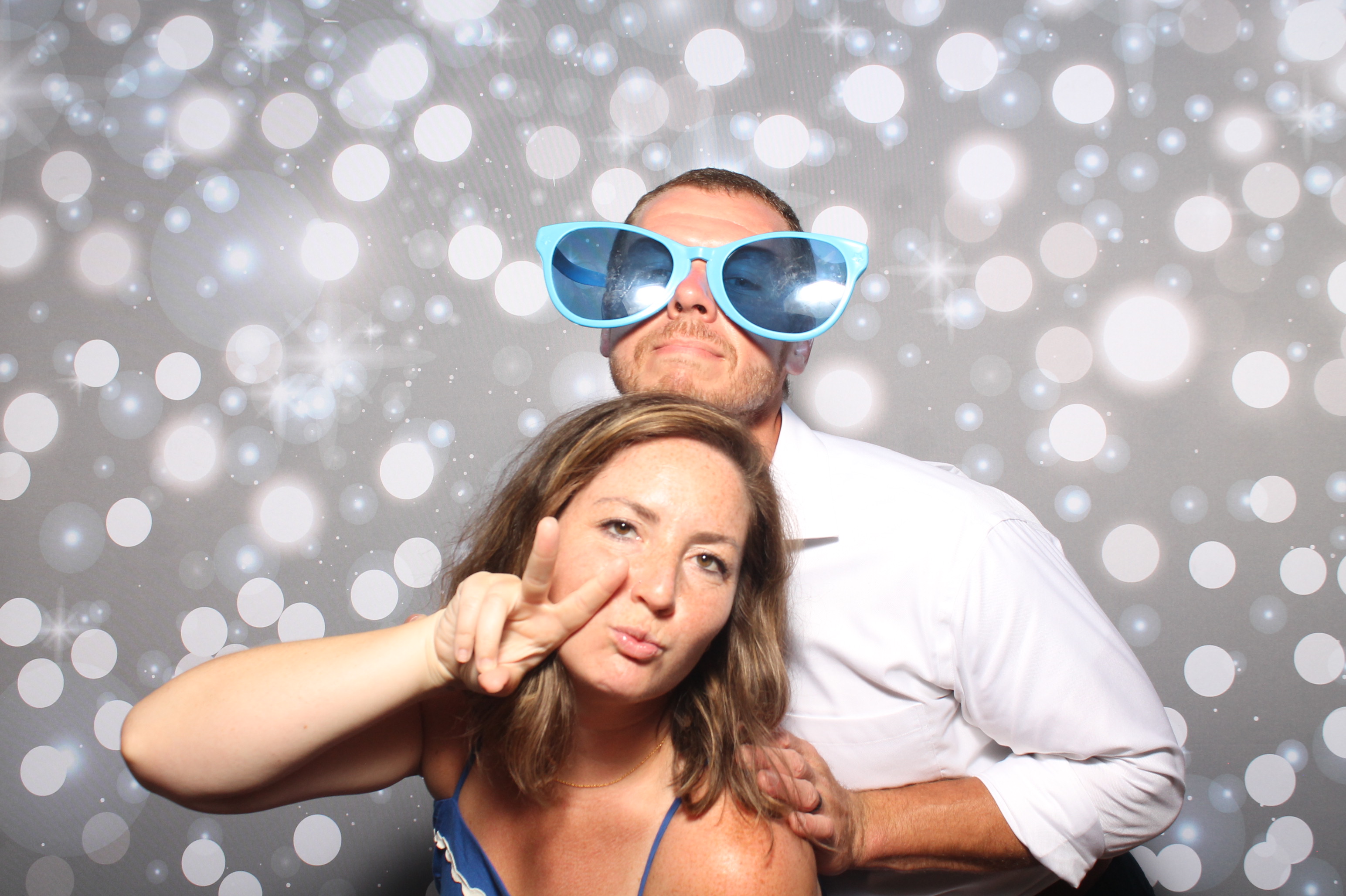 Matt & Shelbi Reception | View more photos from the event at gallery.photoboothcincy.com/u/PhotoBoothCincy/Matt-Shelbi-Reception