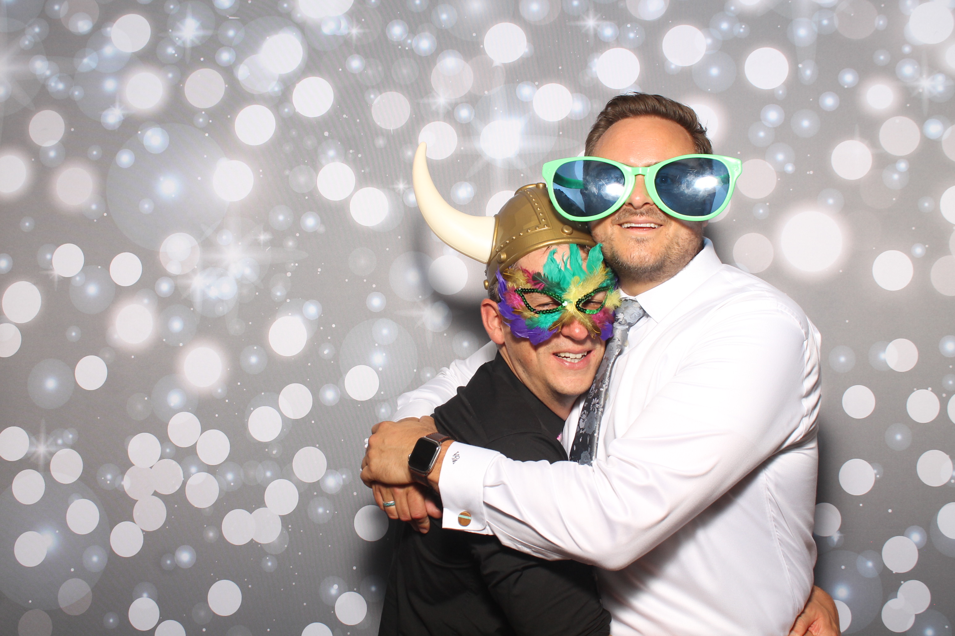 Matt & Shelbi Reception | View more photos from the event at gallery.photoboothcincy.com/u/PhotoBoothCincy/Matt-Shelbi-Reception