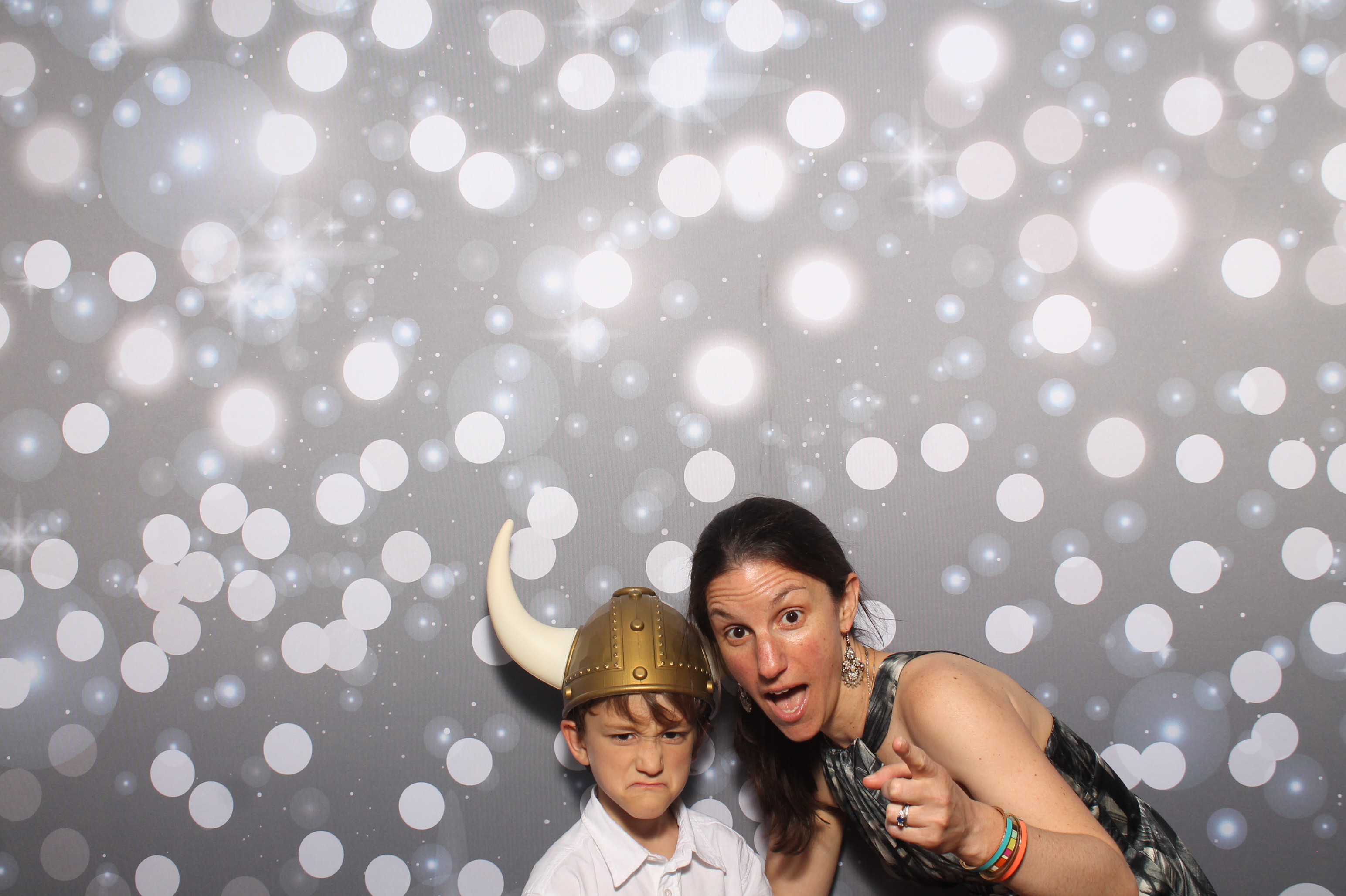 Matt & Shelbi Reception | View more photos from the event at gallery.photoboothcincy.com/u/PhotoBoothCincy/Matt-Shelbi-Reception