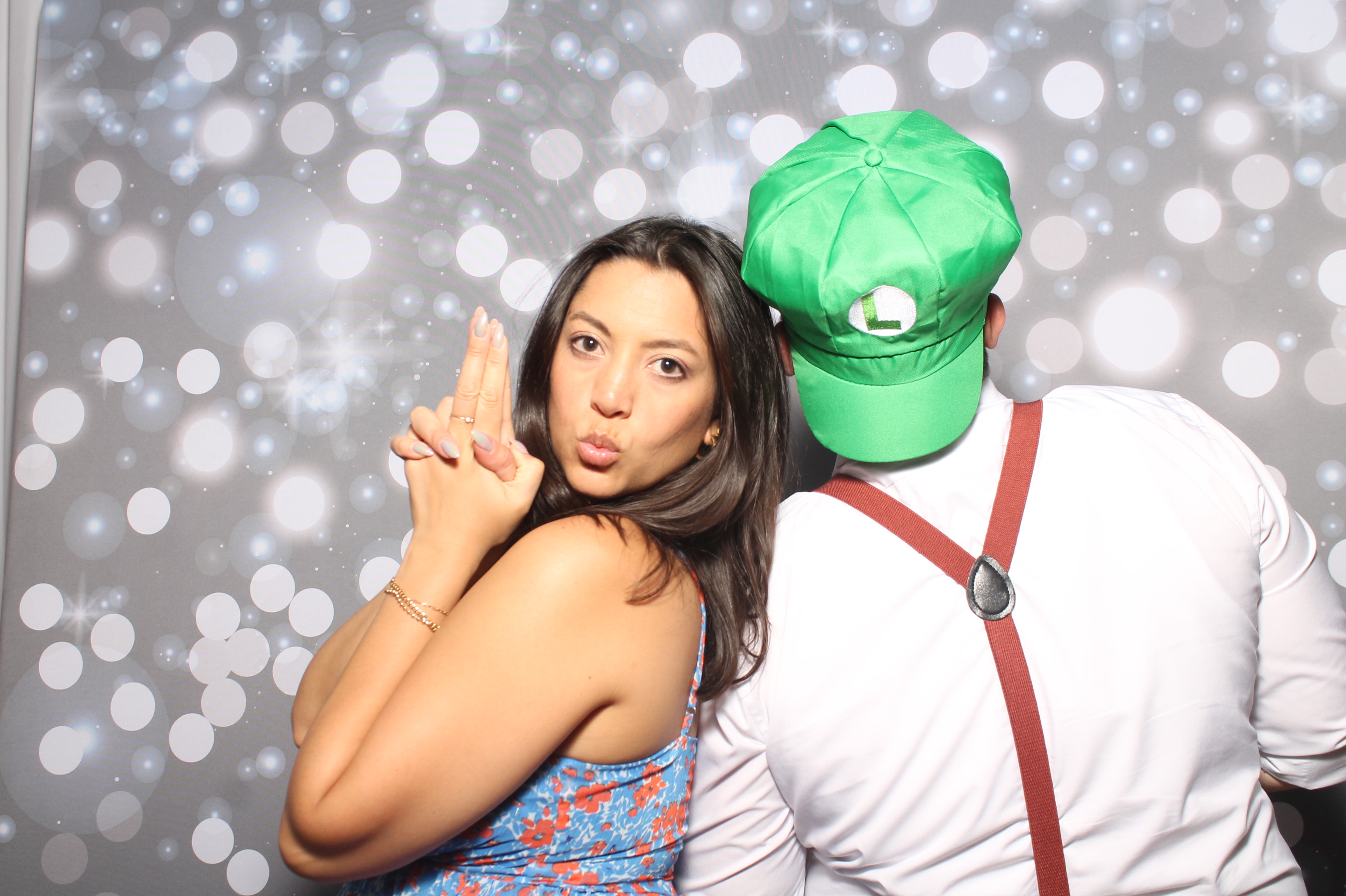 Matt & Shelbi Reception | View more photos from the event at gallery.photoboothcincy.com/u/PhotoBoothCincy/Matt-Shelbi-Reception
