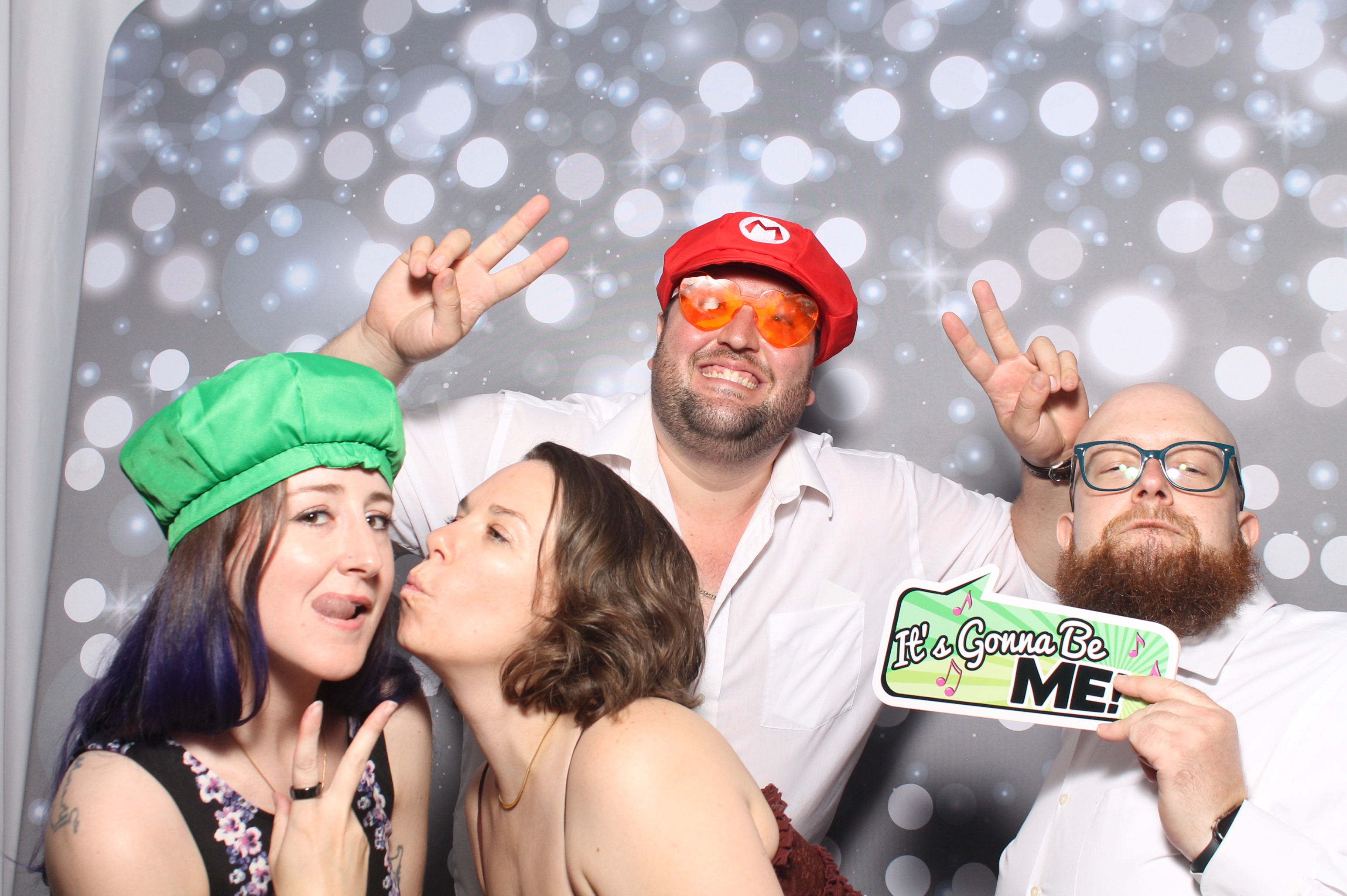 Matt & Shelbi Reception | View more photos from the event at gallery.photoboothcincy.com/u/PhotoBoothCincy/Matt-Shelbi-Reception
