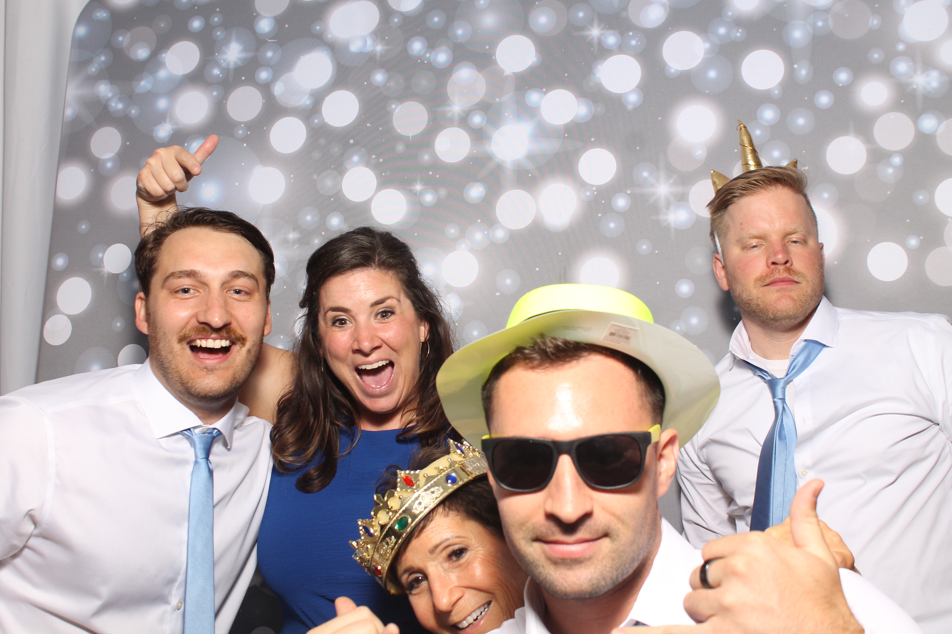 Matt & Shelbi Reception | View more photos from the event at gallery.photoboothcincy.com/u/PhotoBoothCincy/Matt-Shelbi-Reception